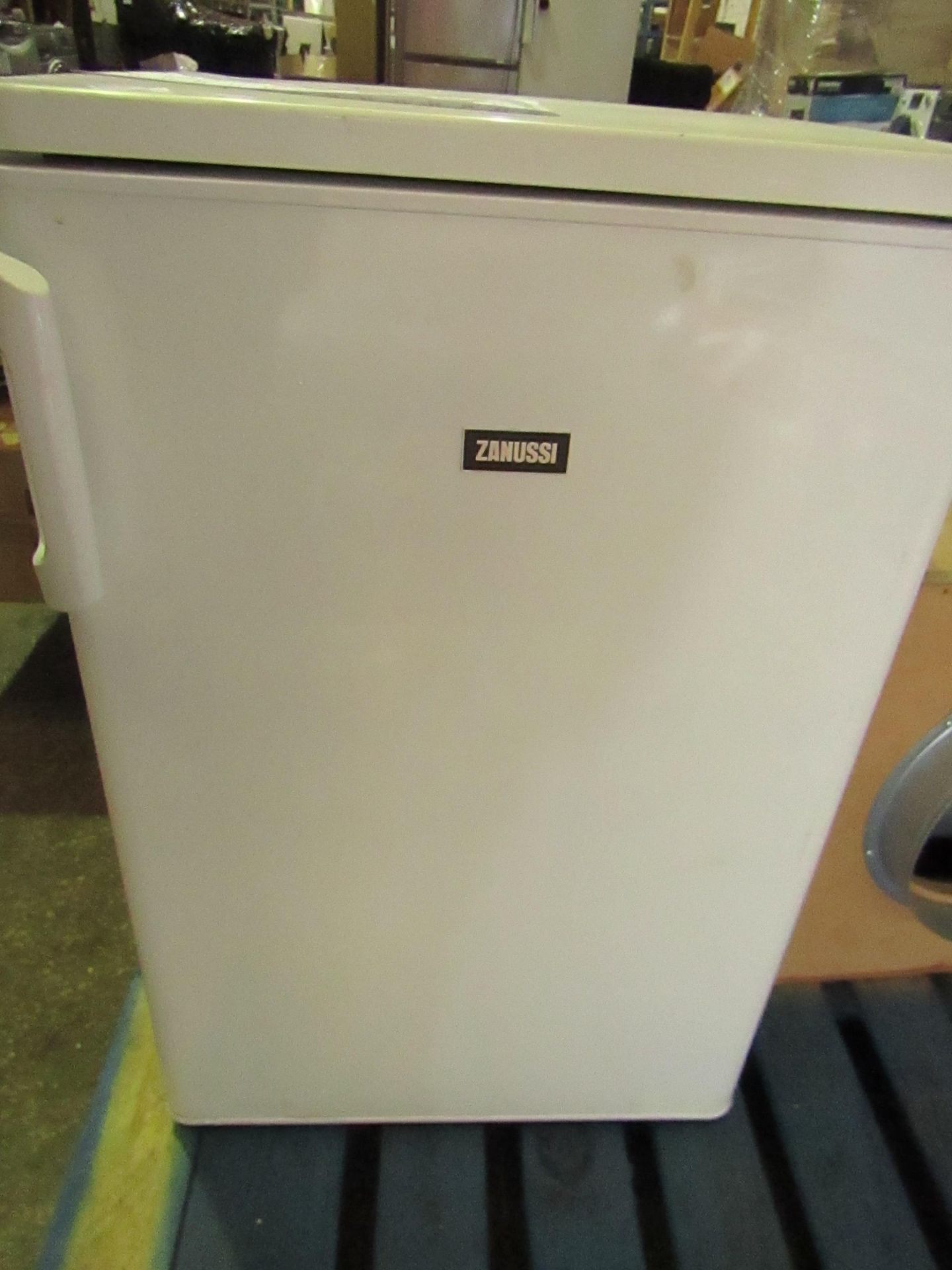 Zanussi - White Under-Counter Fridge - Damaged Top, No Power.