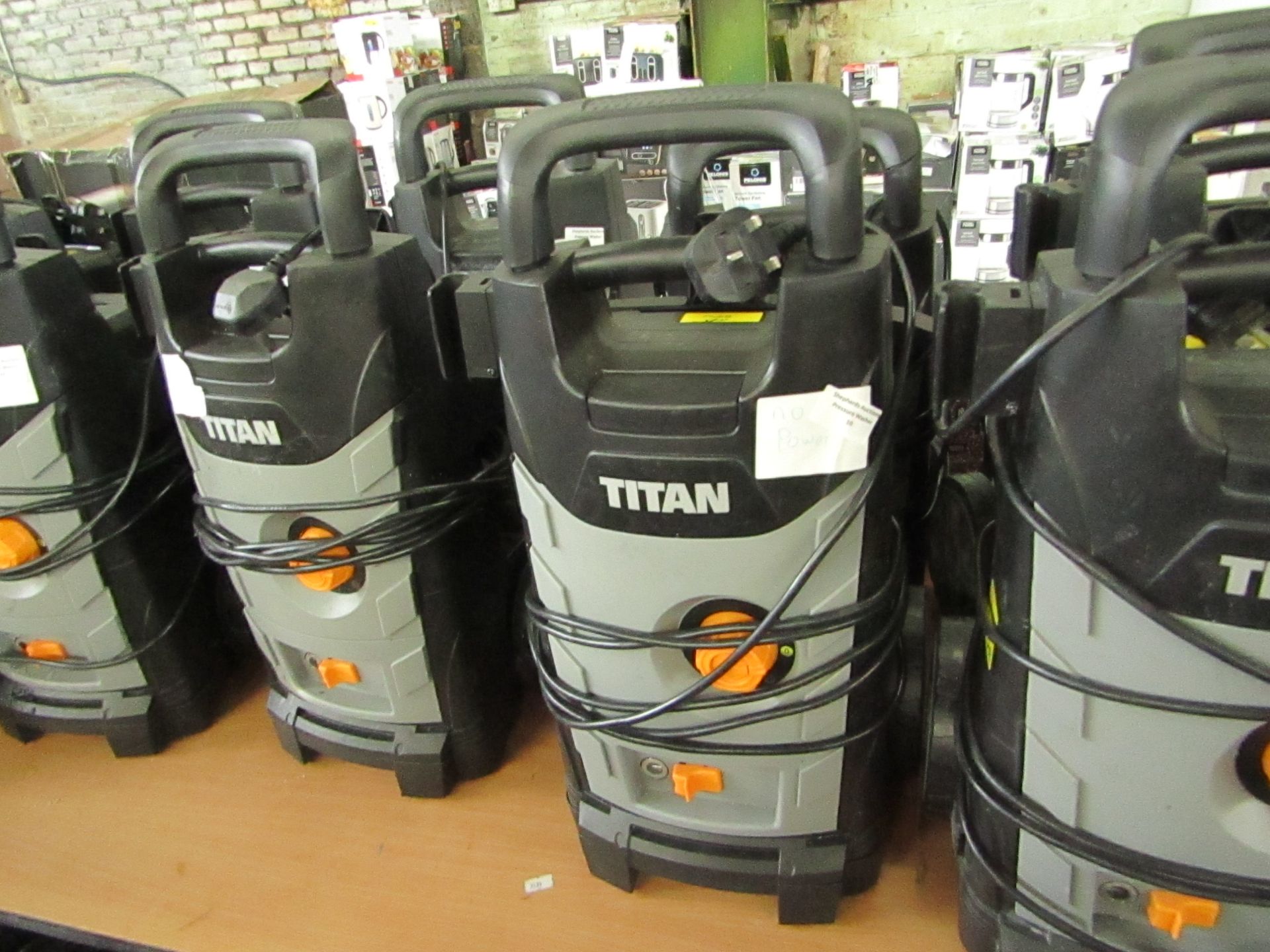 Titan - 1800w High Pressure Washer - TTB1800PRW - Item No Power - Please Note No Attachment Present.