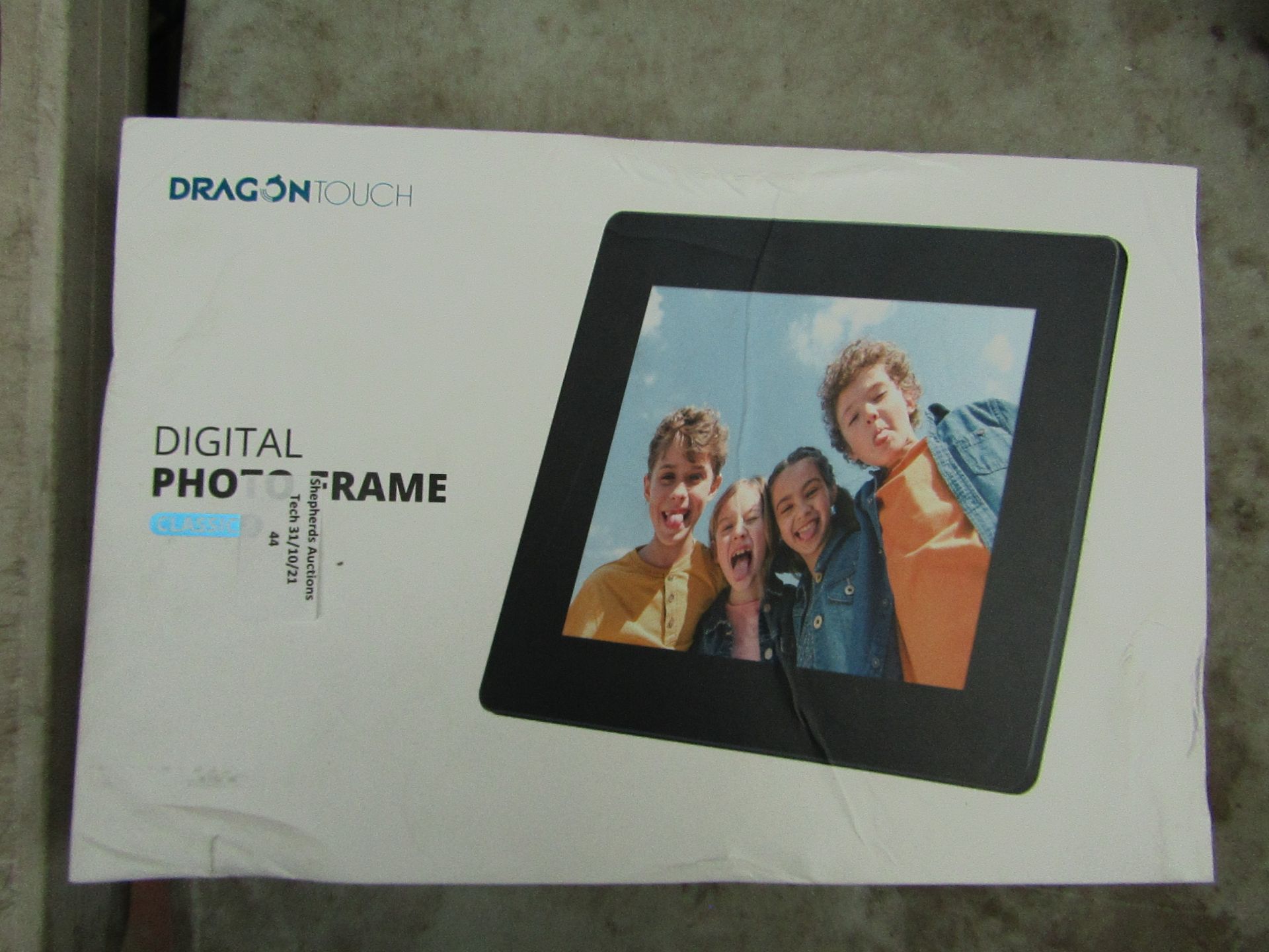 Dragon Touch Digital Photo Frame - Classic 8 - 8" Display with 16GB Memory - Unchecked & Boxed - RRP