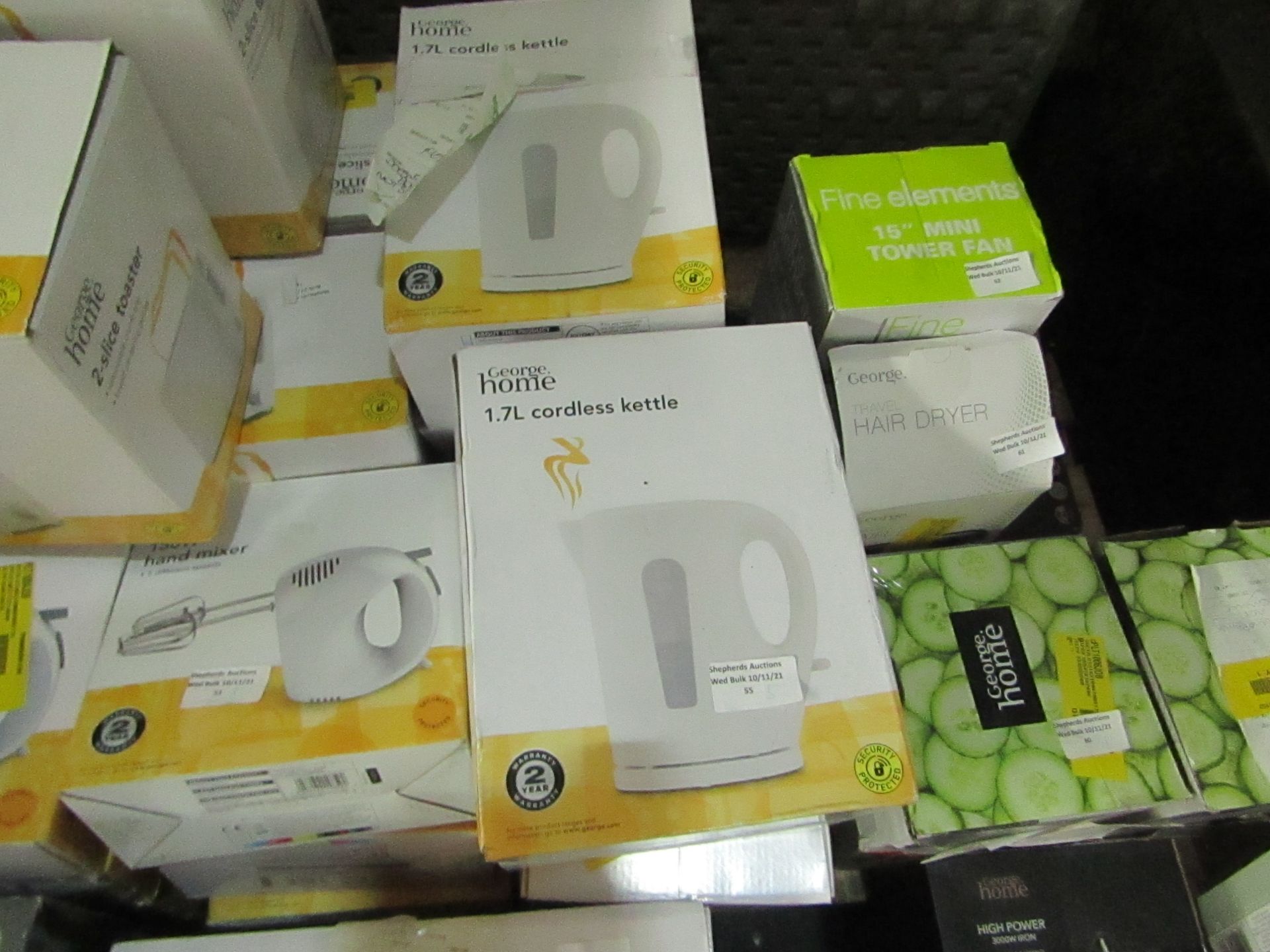 | 5X | 1.7L CORDLESS KETTLE | UNCHECKED & BOXED | NO ONLINE RESALE | RRP £12 | TOTAL LOT RRP £60 |