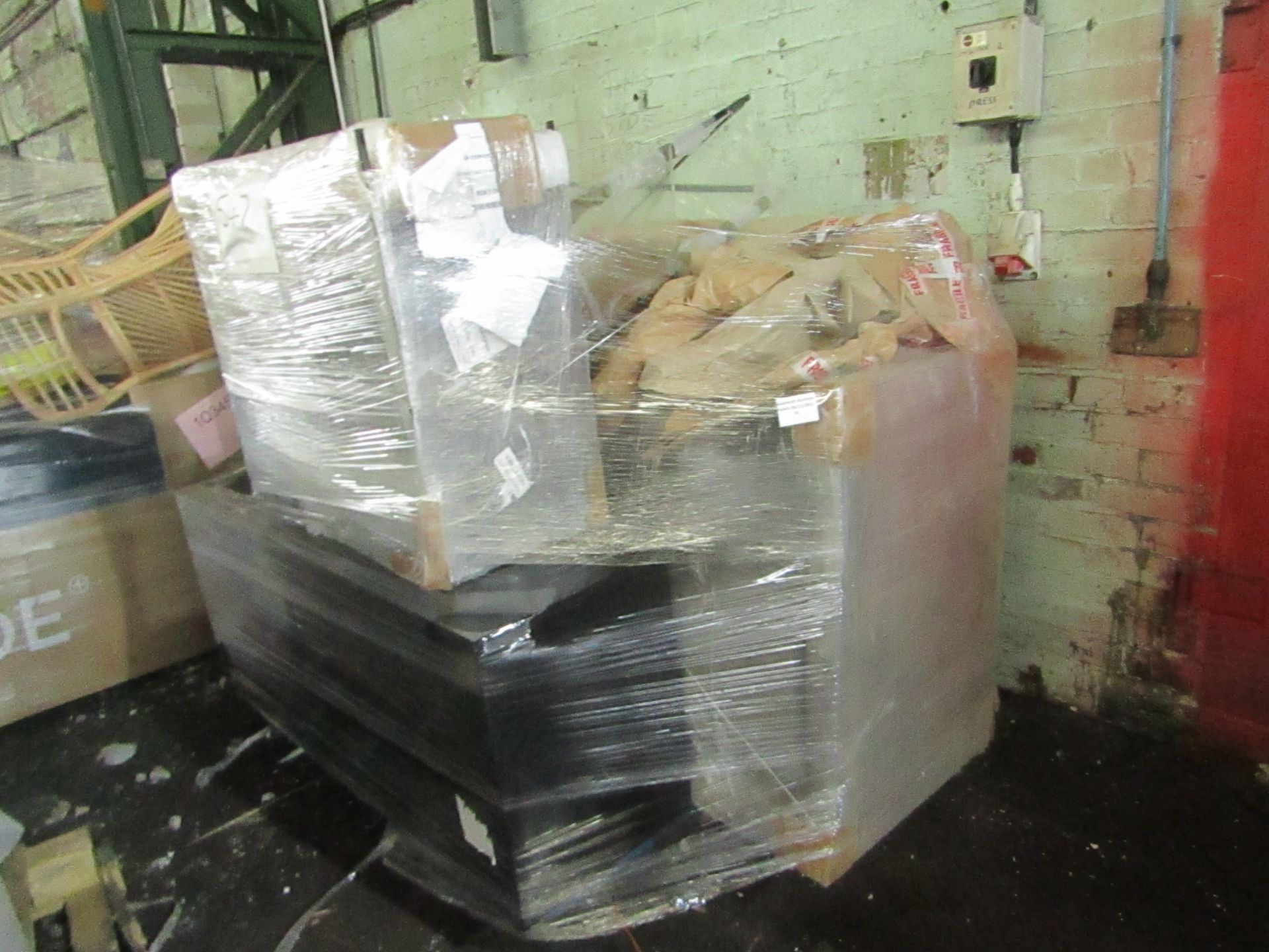 | 1X | PALLET OF FAULTY / MISSING PARTS / DAMAGED CUSTOMER RETURNS COX & COX STOCK UNMANIFESTED |