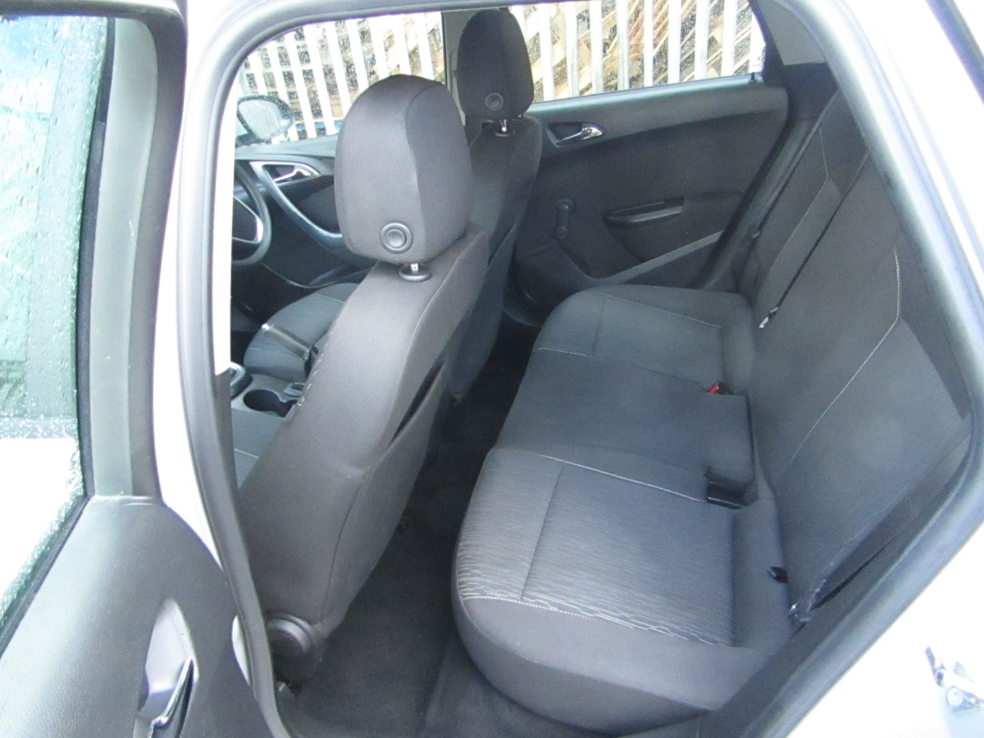 ** Special Buyers Commission 15% **62 plate Vauxhall Astra Exclusive CDTi ECOFLX Silver Estate - Image 8 of 11