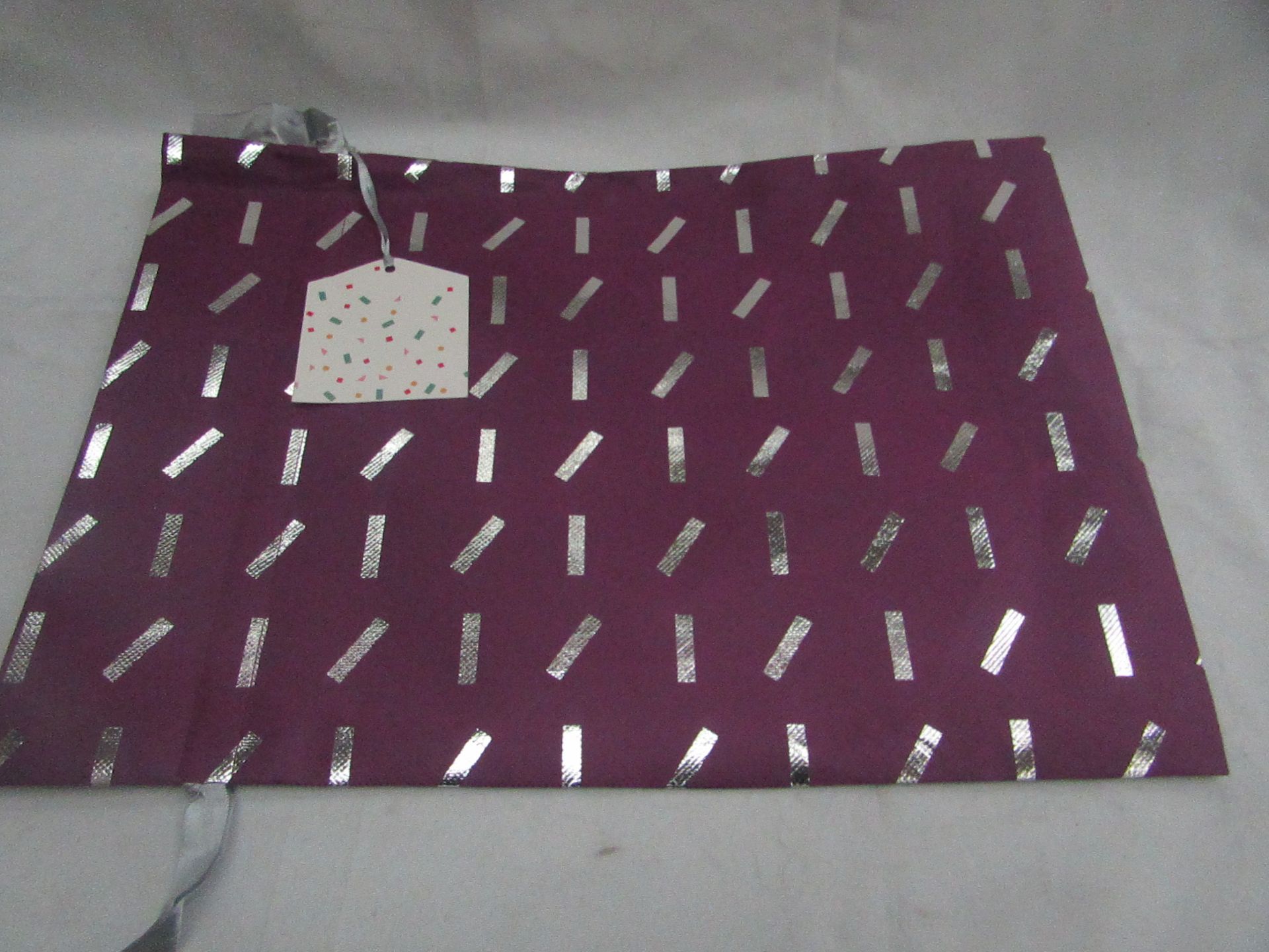 10x Large Purple Gift bags - New.