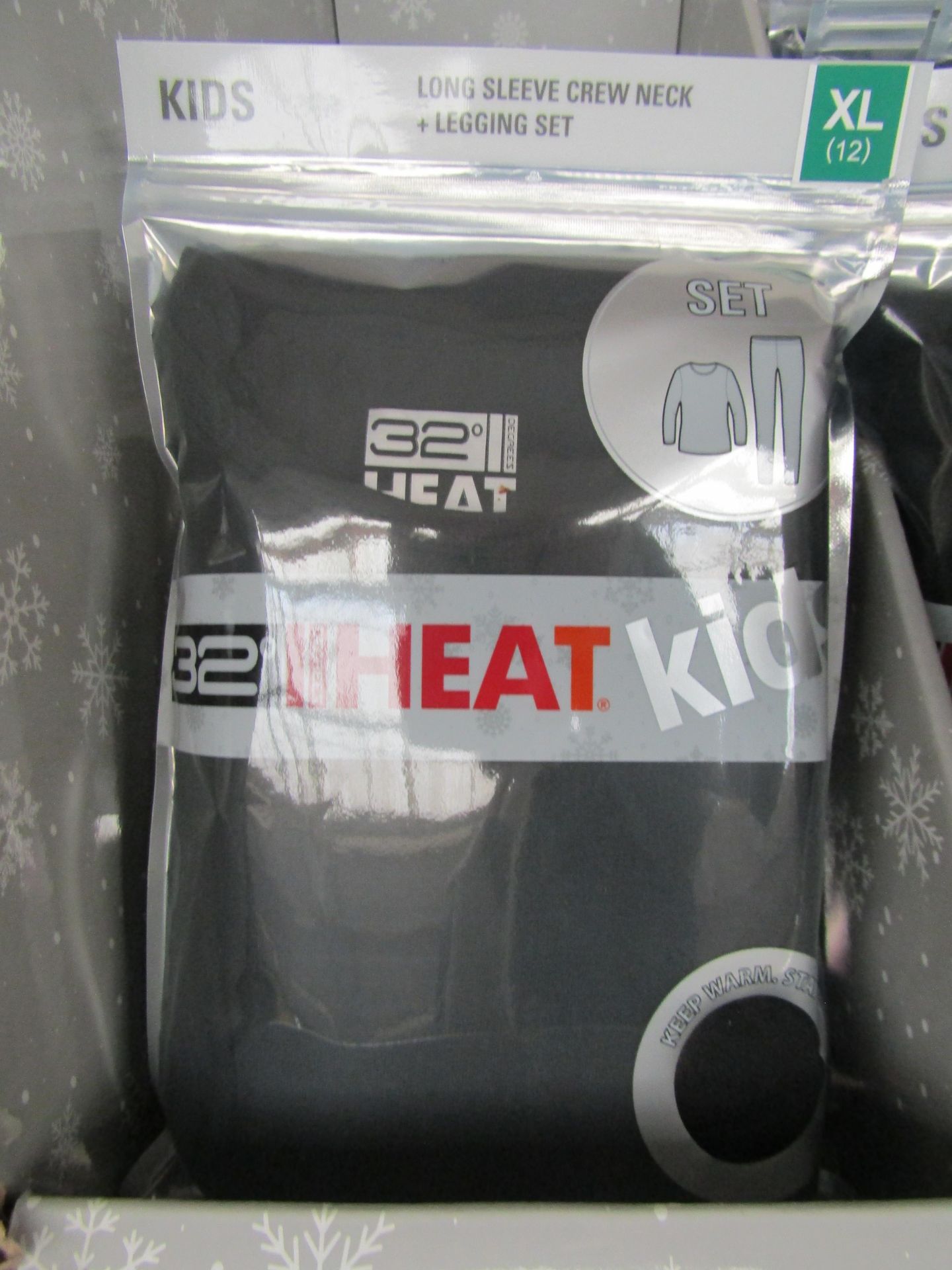 1 x 32 Degrees Heat Long Sleeve Crew Neck & Legging Set size XL new & packaged see image