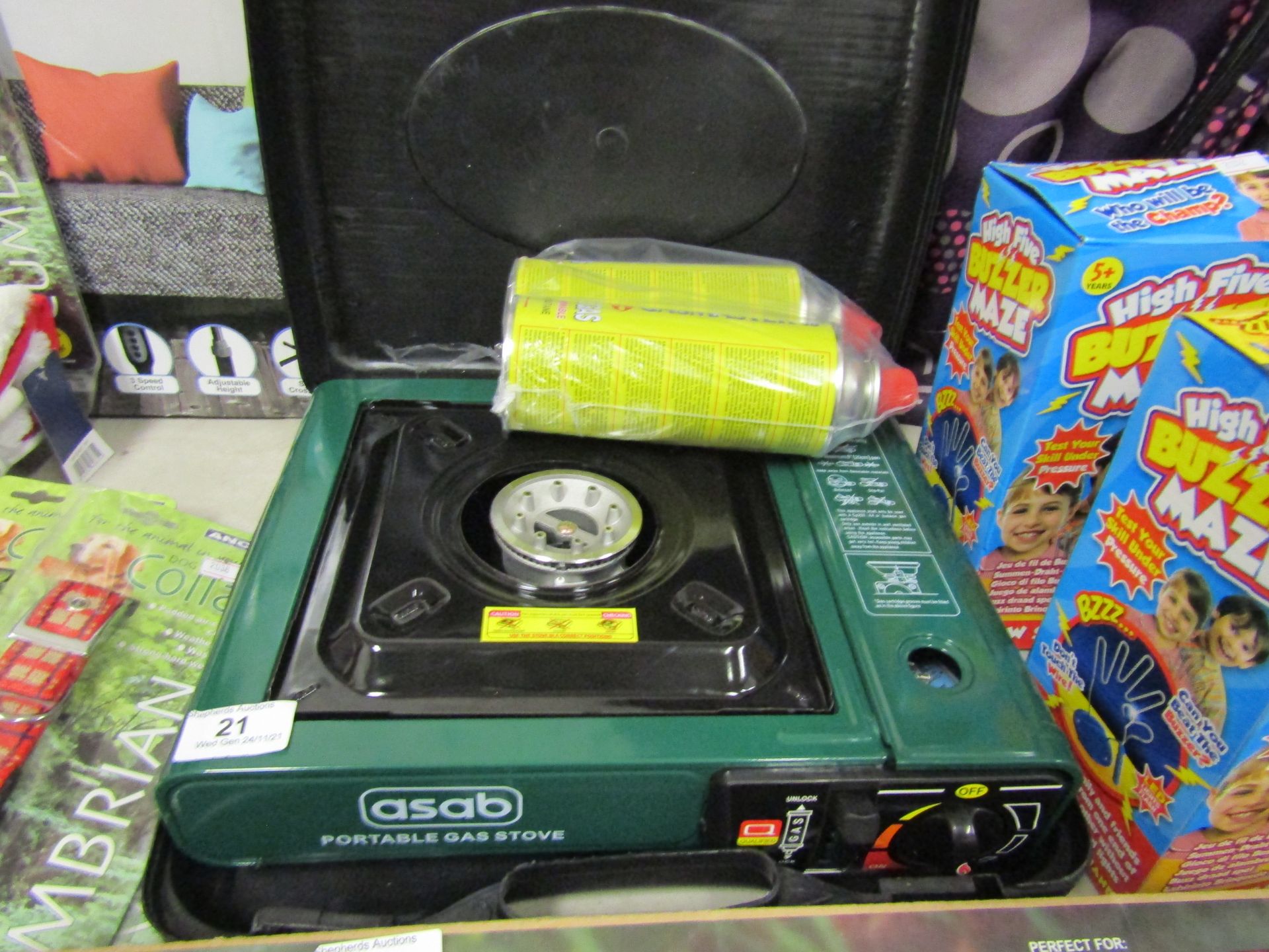 1 x Asab Portable Gas Stove packaged & 2 x 227g Butane Gas Cannisters looks new & packaged