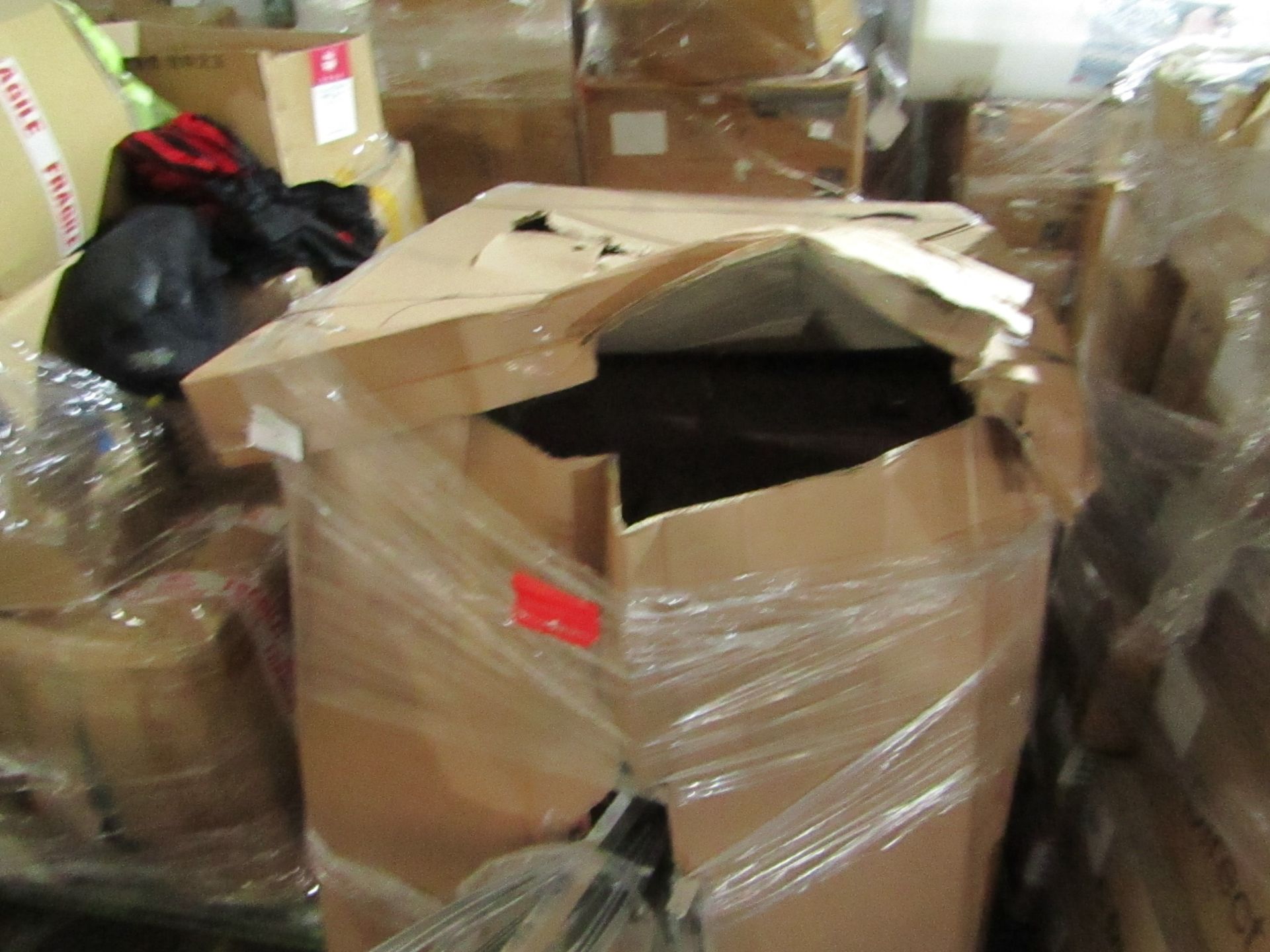 PALLET OF EX RETAIL FANCY DRESS ITEMS (KIDS/ADULTS) . ALL UNUSED BUT UNCHECKED