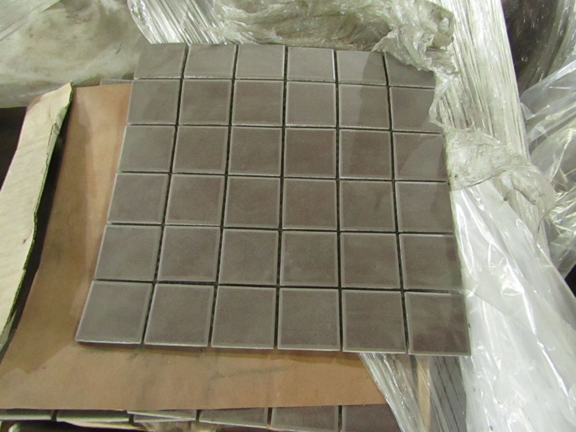 10x Boxes of 12 Vitra Sahara Mocha Mosaic 470x470mm tiles, brand new. Total RRP £34.99 per box,