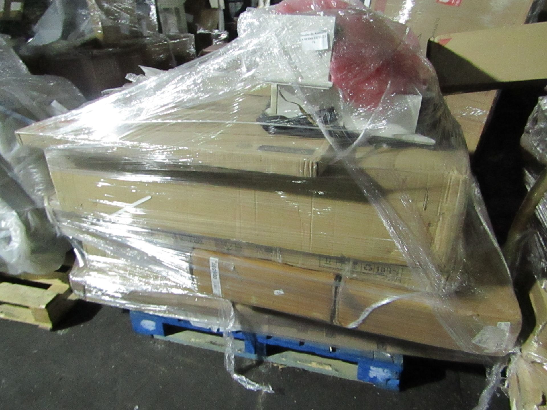 Mixed pallet of Cox & Cox customer returns to include 10 items of stock with a total RRP of