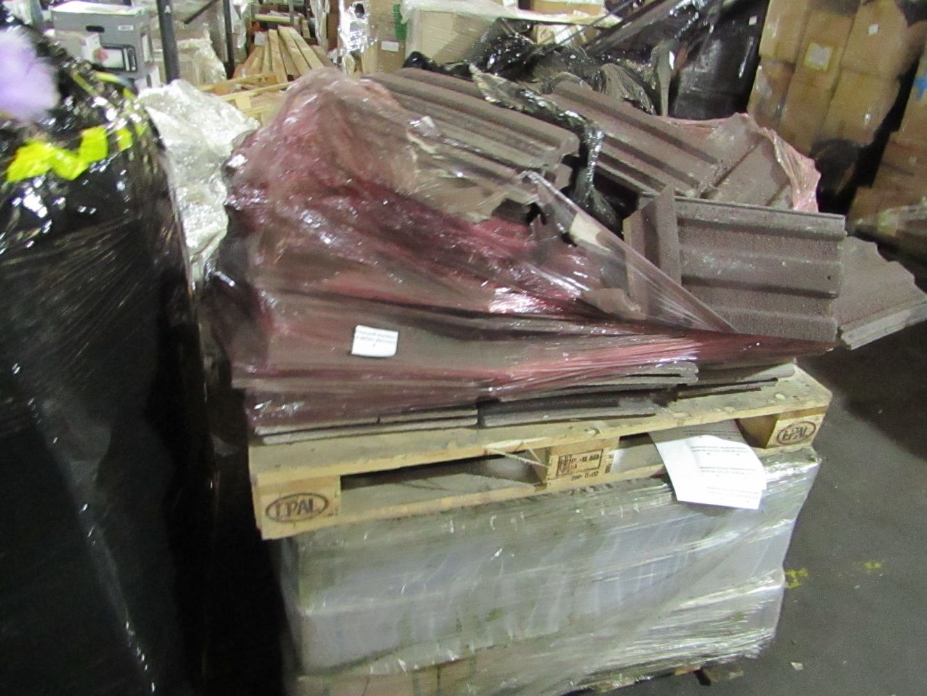 Pallets of Ex retail and customer return fancy goods, DIY and more