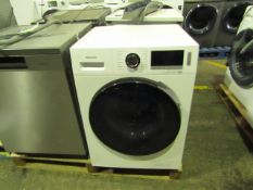 Hisense Washing Machine, White 9.0KG - Powers on F13 Error Code - RRP £339.