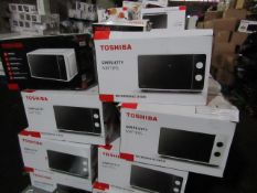 | 5X | TOSHIBA MICROWAVE OVEN | UNCHECKED | NO ONLINE RESALE | RRP œ70 | TOTAL LOT RRP œ350 | LOAD