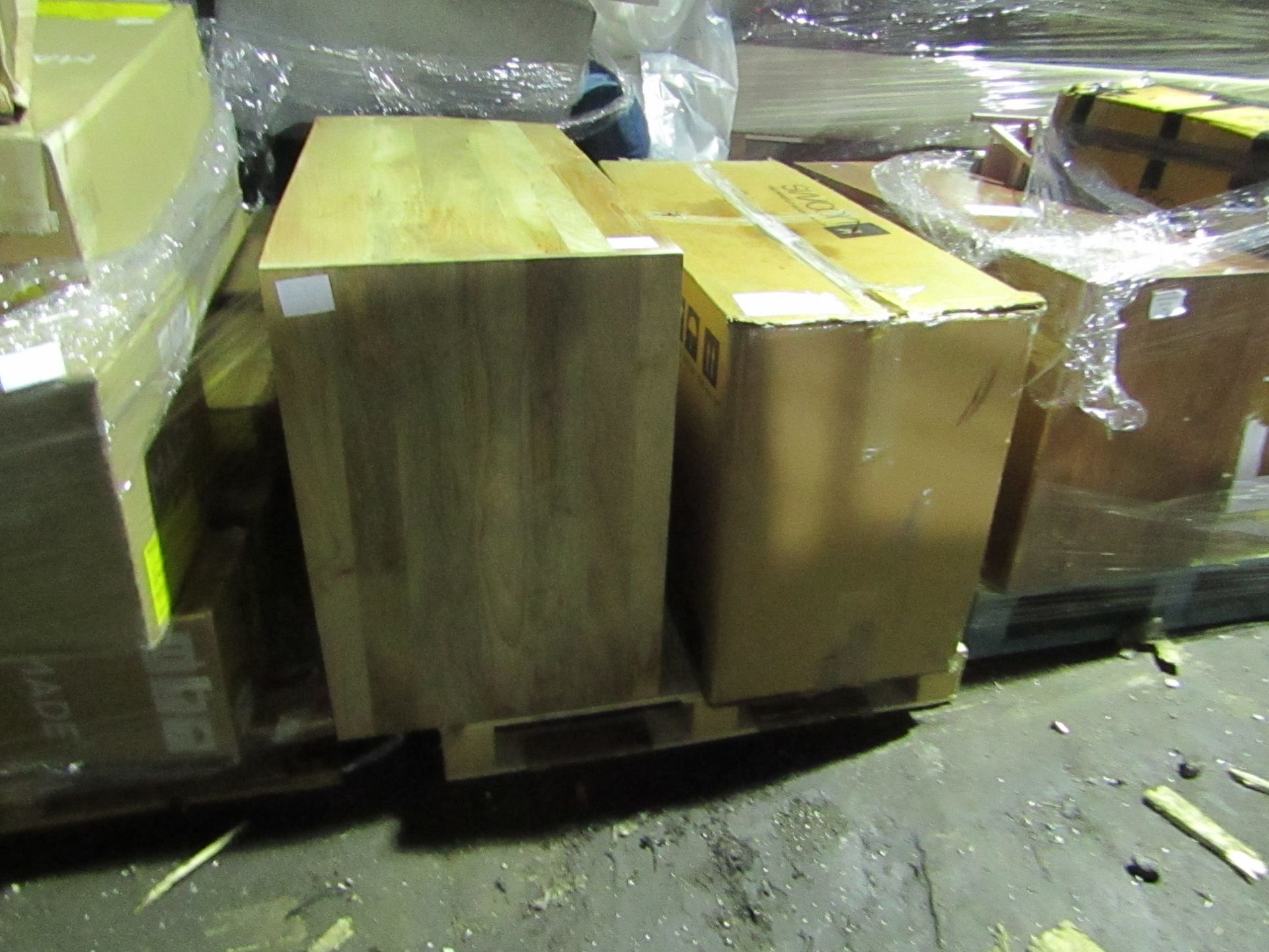 | 1X | PALLET OF FAULTY / MISSING PARTS / DAMAGED CUSTOMER RETURNS SWOON STOCK UNMANIFESTED | PALLET