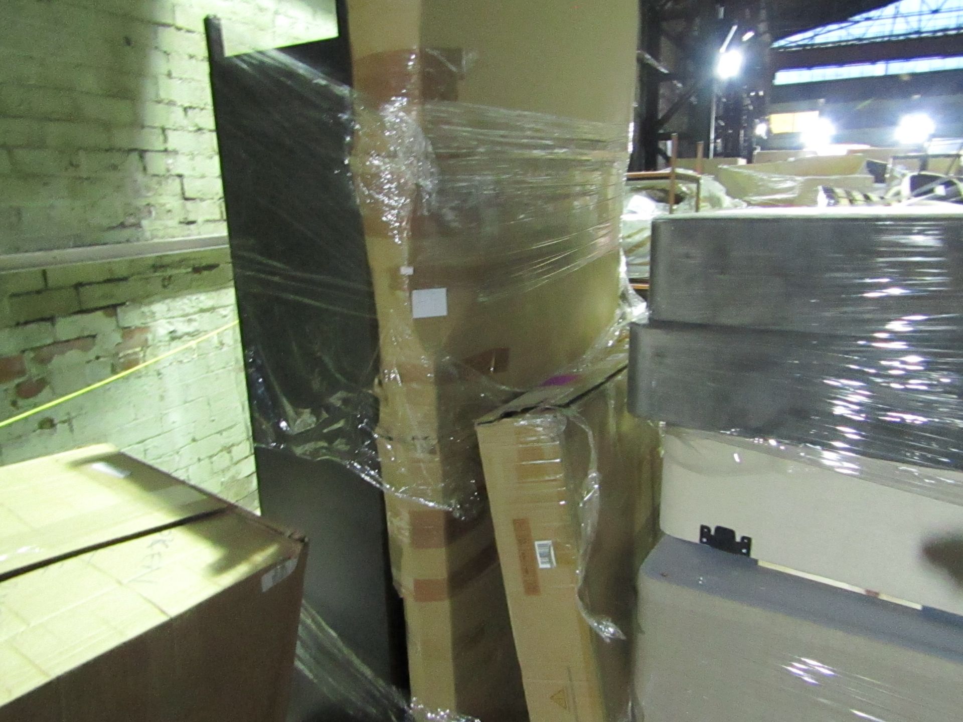 | 1X | PALLET OF FAULTY / MISSING PARTS / DAMAGED CUSTOMER RETURNS COX & COX STOCK UNMANIFESTED |