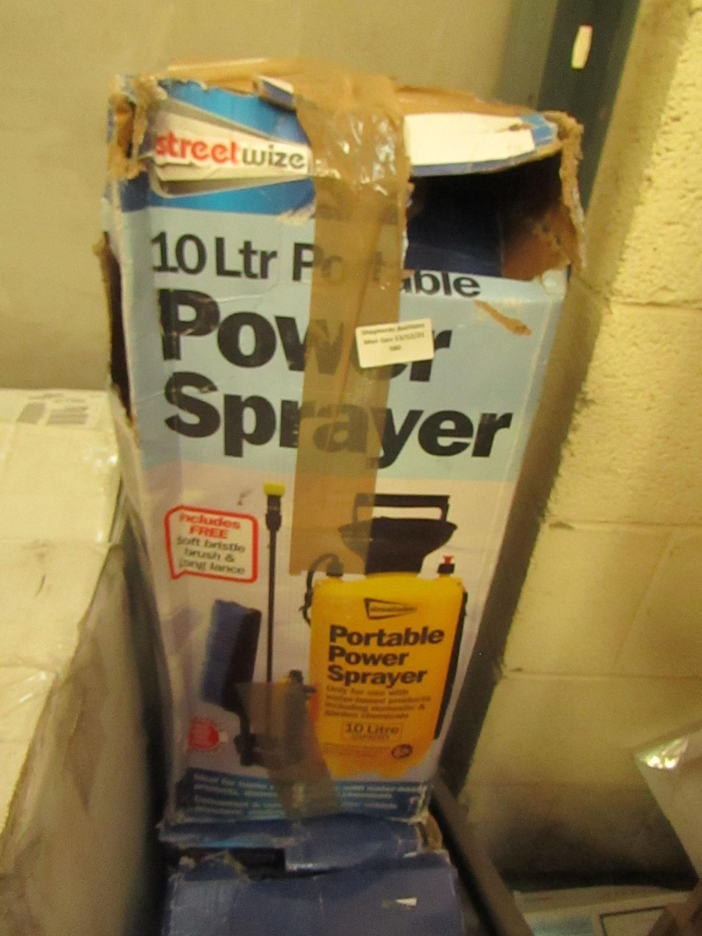 3x 10L Portable Power Sprayer - Unchecked & Boxed However Box May Be Slightly Damaged.