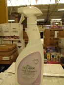 1x Box Containing : Eco Egg - Carpet & Upholstery Stain Remover ( 10x 750ml ) - Unused & Boxed.