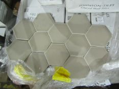 10x Packs of 50 150x173 Savoy Grain Gloss Hexagon SAV03A, brand new.RRP œ50 a Box, Total RRP ?500