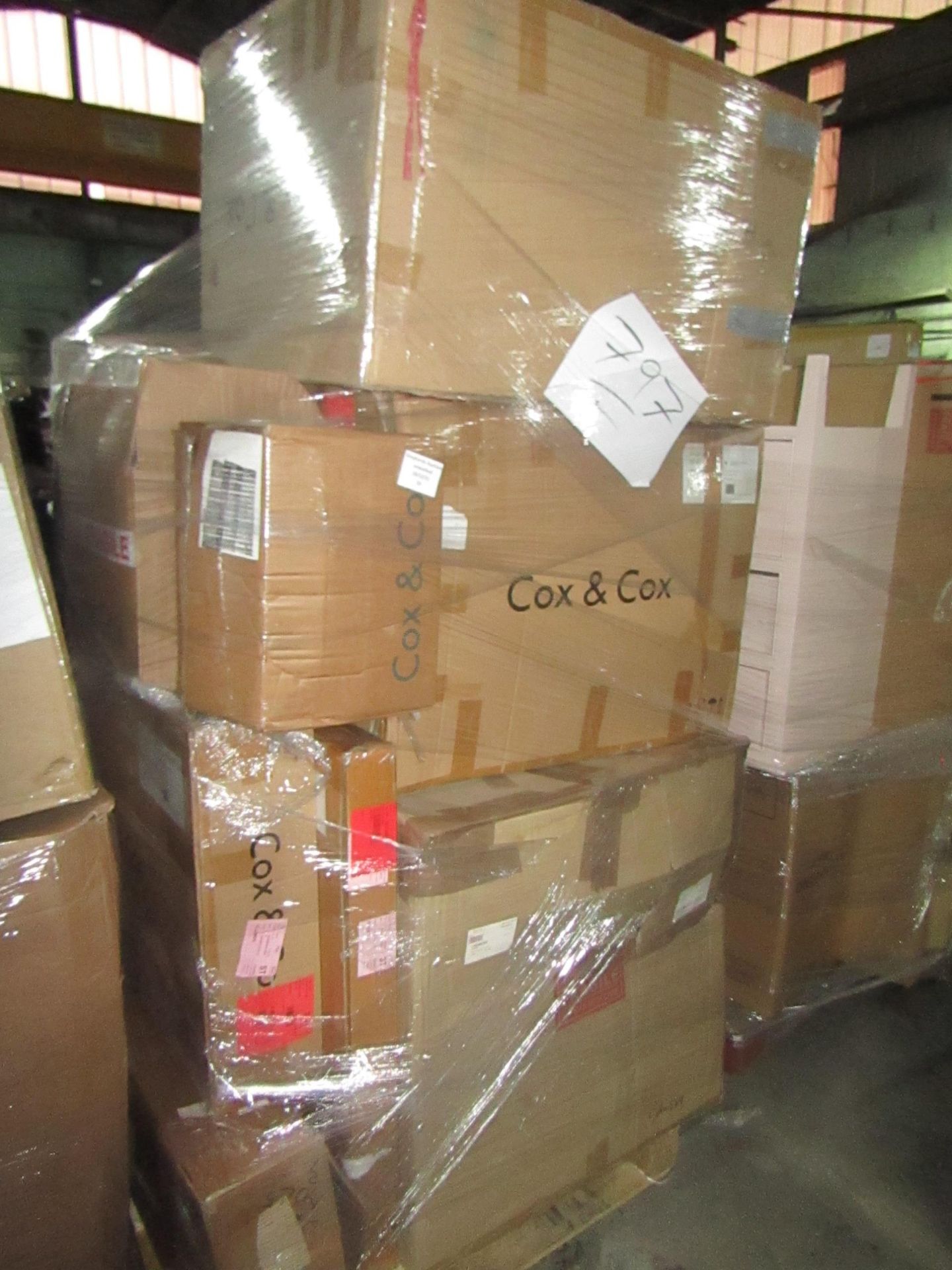 Mixed pallet of Cox & Cox customer returns to include 8 items of stock with a total RRP of