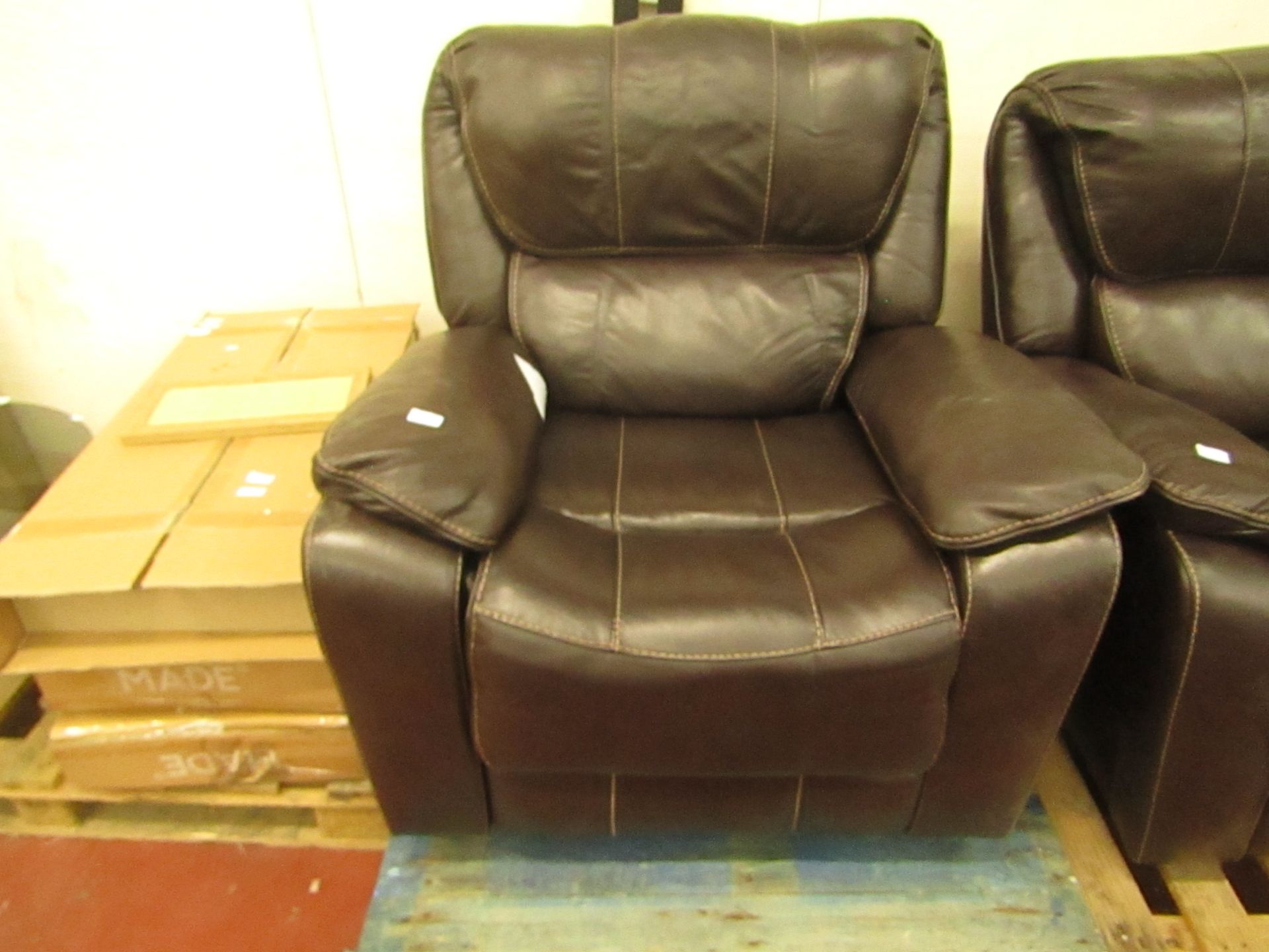 1X LEATHER RECLINING & ROCKING ARMCHAIR | GOOD CONDITION & TESTED WORKING |