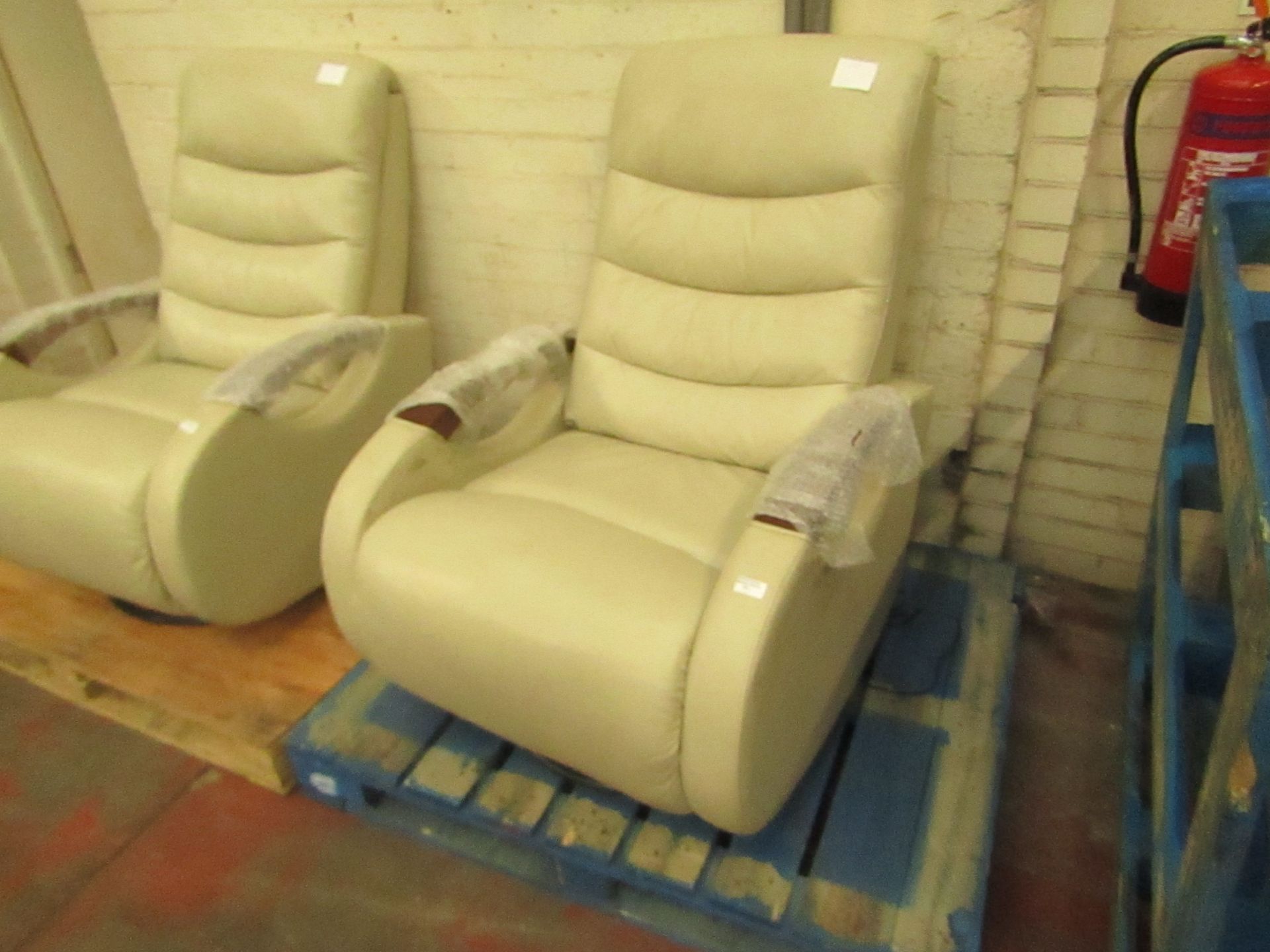 | 1X | COSTCO WHITE LEATHER RECLINER CHAIR | ITEM IS TESTED & WORKING |