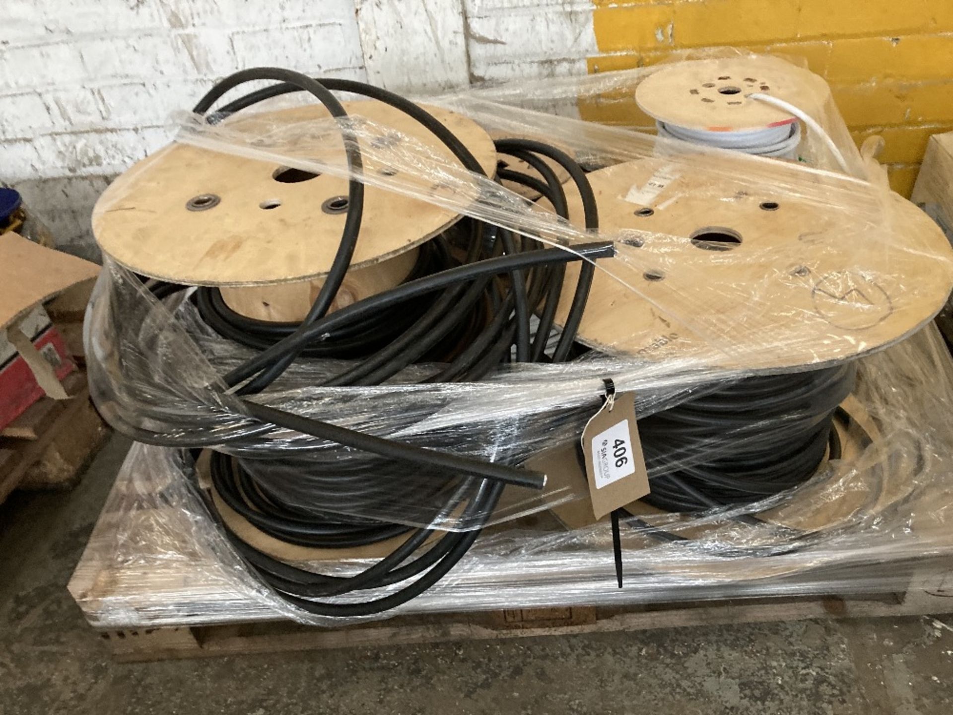 Mixed Pallet of Cable - Image 2 of 4