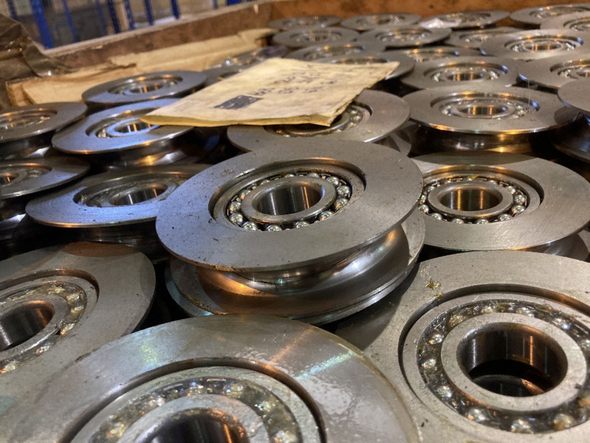 Approximately 700 pulleys with upgraded issue B spec bearings - Image 5 of 5