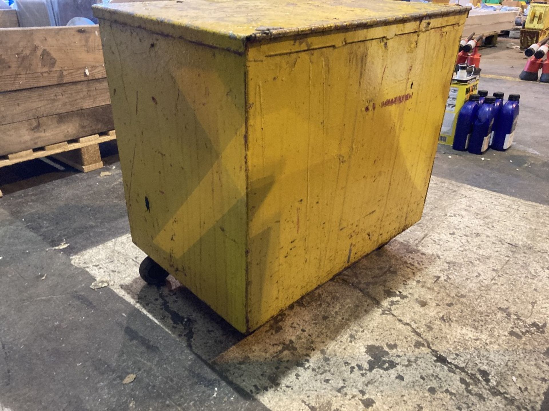 Steel storage box - Image 2 of 3