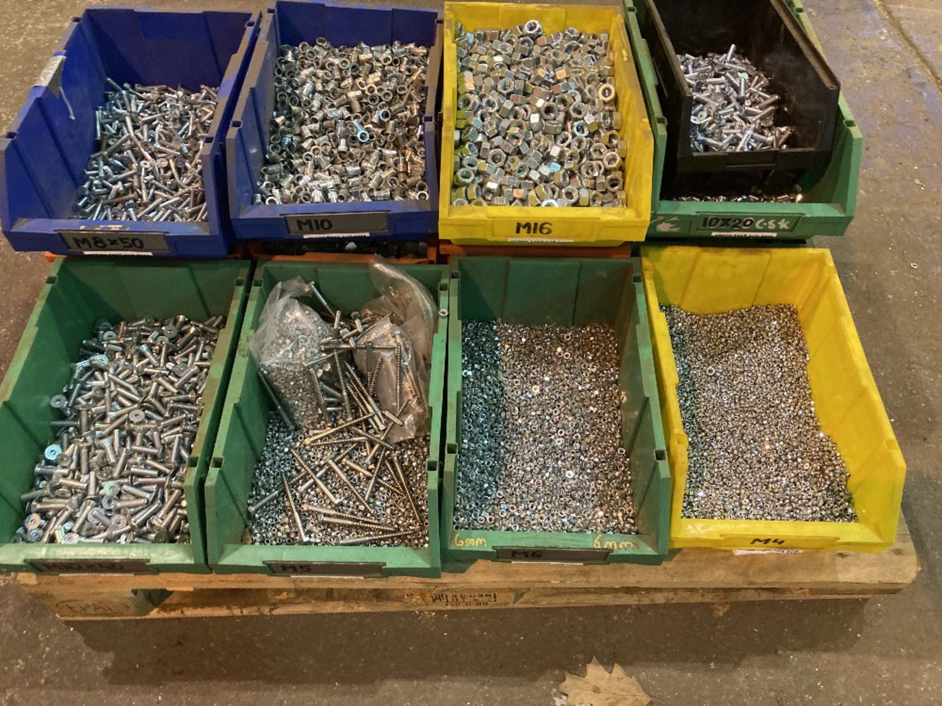 Quantity of Various Sized Nuts, Bolts, Collars Etc - Image 2 of 4