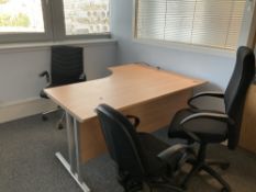 Workstation Desk & Chairs