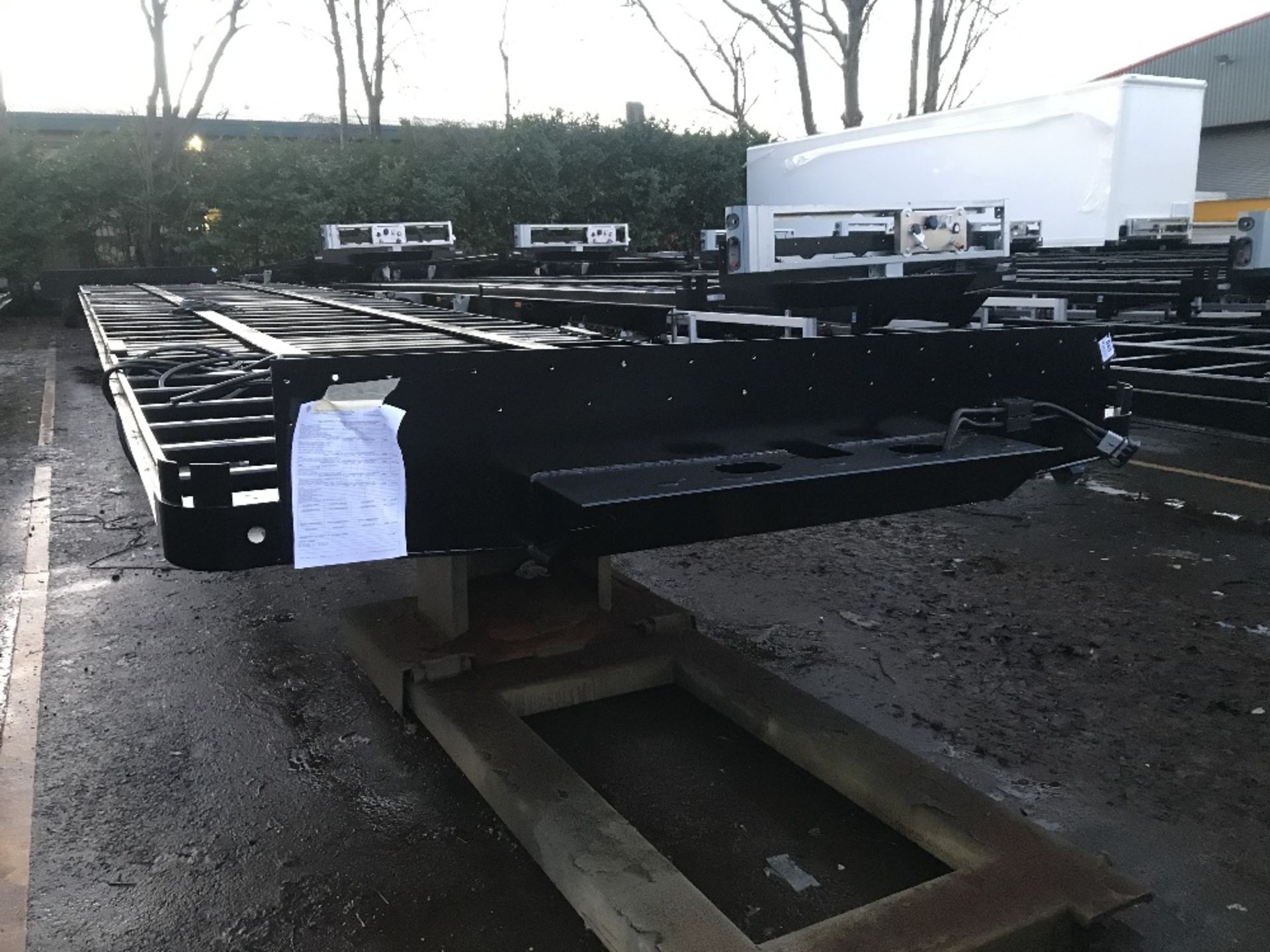 13.6M Straight Frame Double Deck wedge van chassis - Bild 2 aus 6