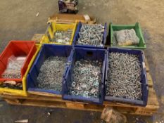 Quantity of Various Sized Washers,Screws Bolts Etc