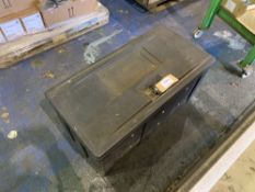 Used Heavy Duty Plastic Tackle Box