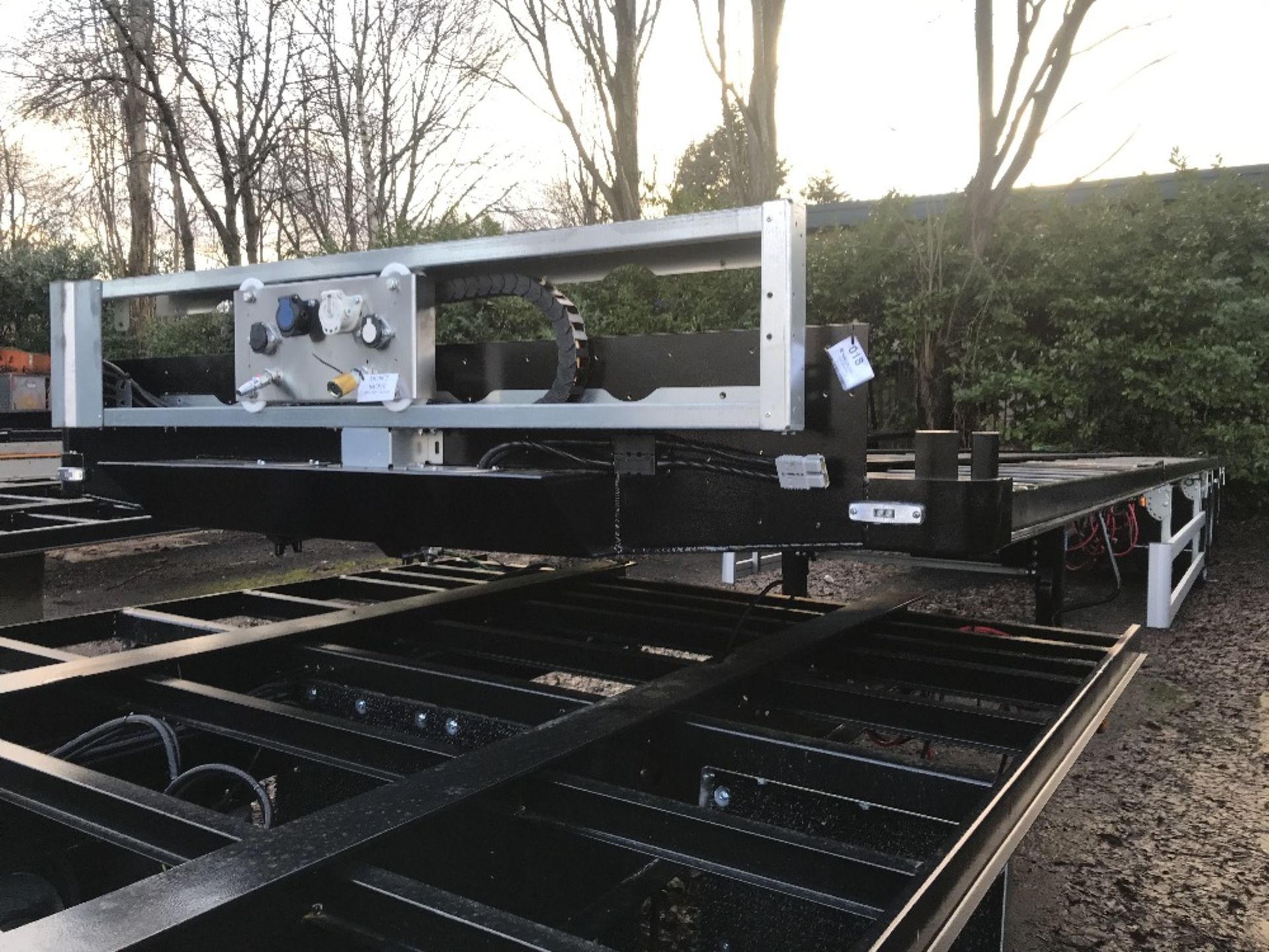 13.6M Straight Frame Double Deck wedge van chassis - Image 2 of 6