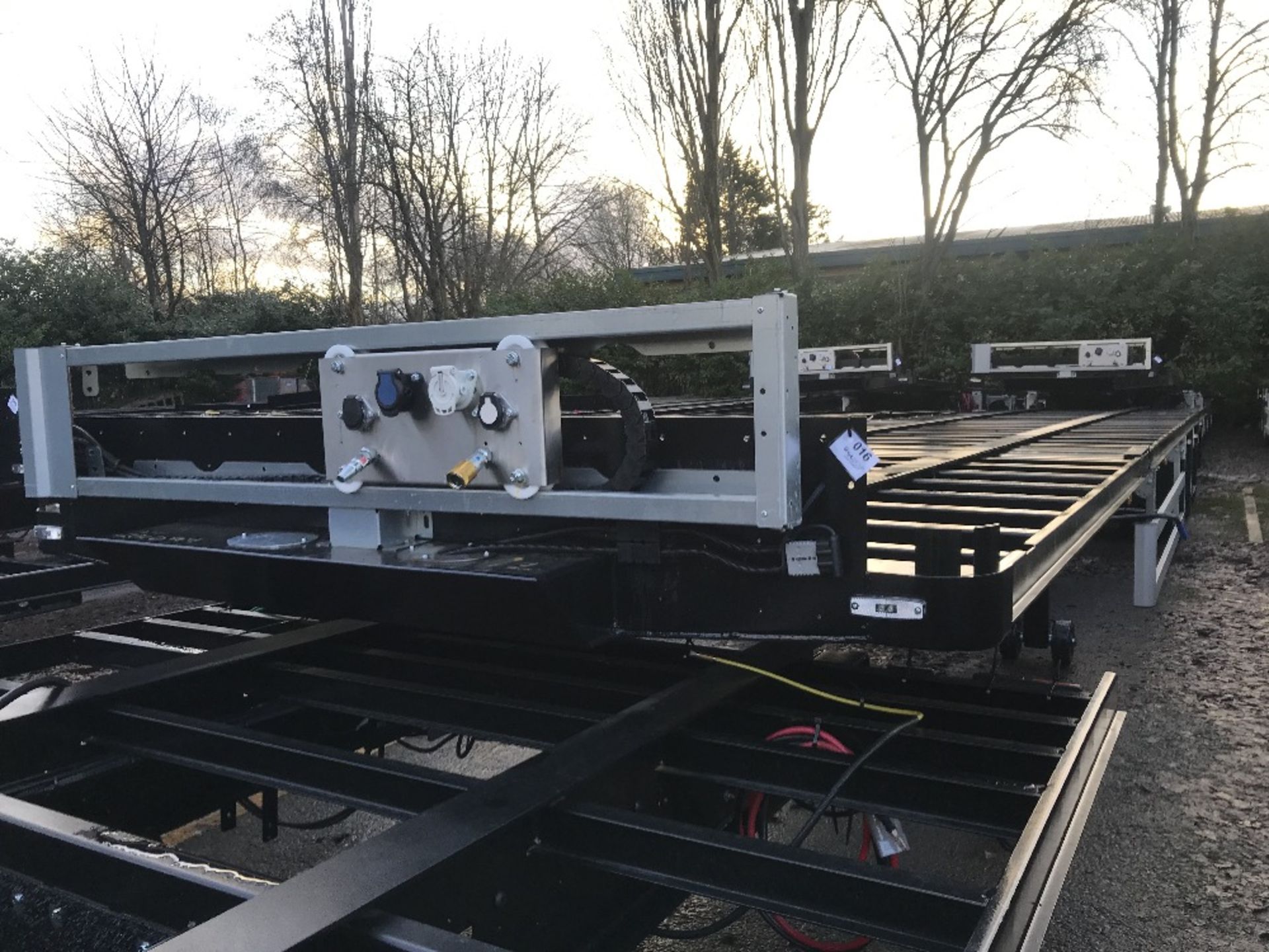 13.6M Straight Frame Double Deck wedge van chassis