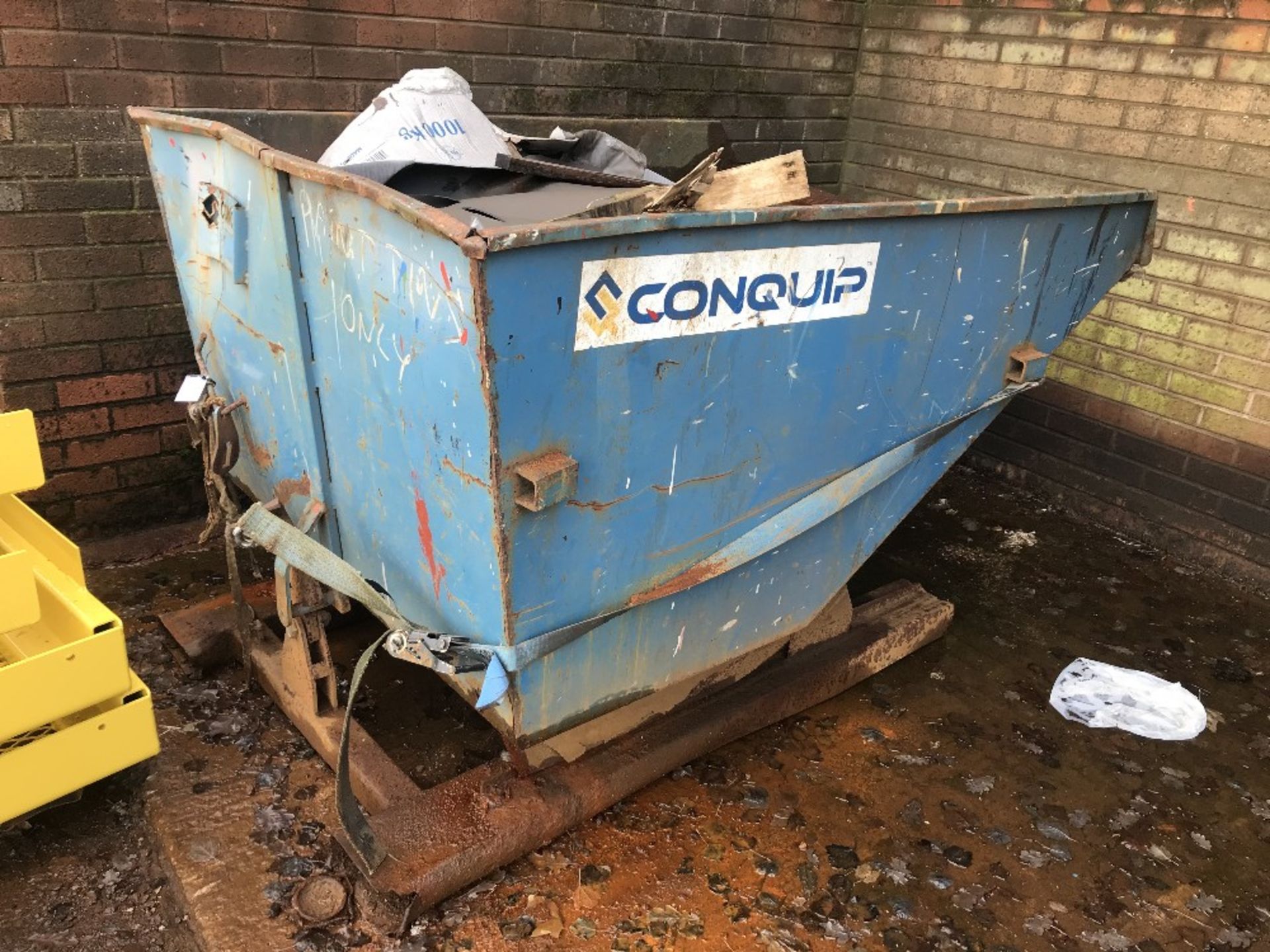 Conquip 1200L Tipping Skip - Image 6 of 7