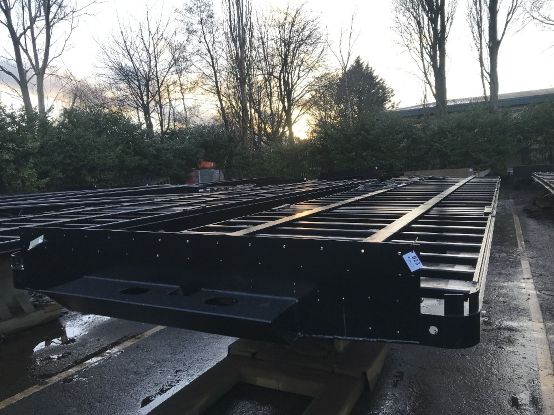 13.6M Straight Frame Double Deck wedge van chassis