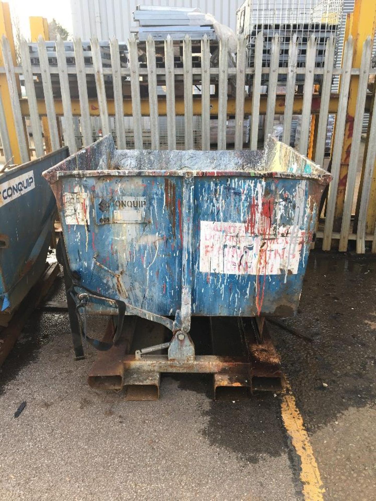 Conquip 1200L Tipping Skip - Image 3 of 9