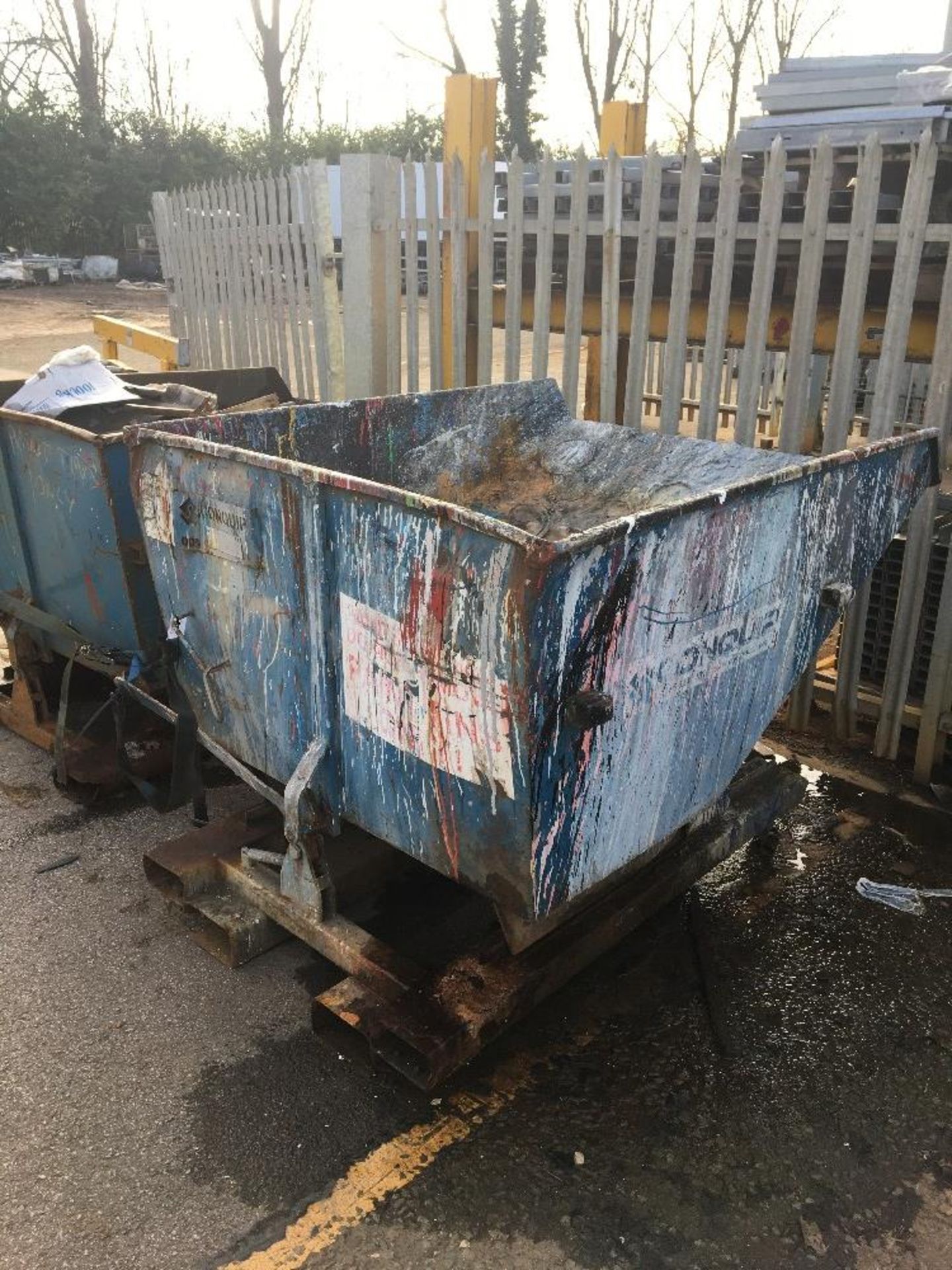 Conquip 1200L Tipping Skip - Image 2 of 9