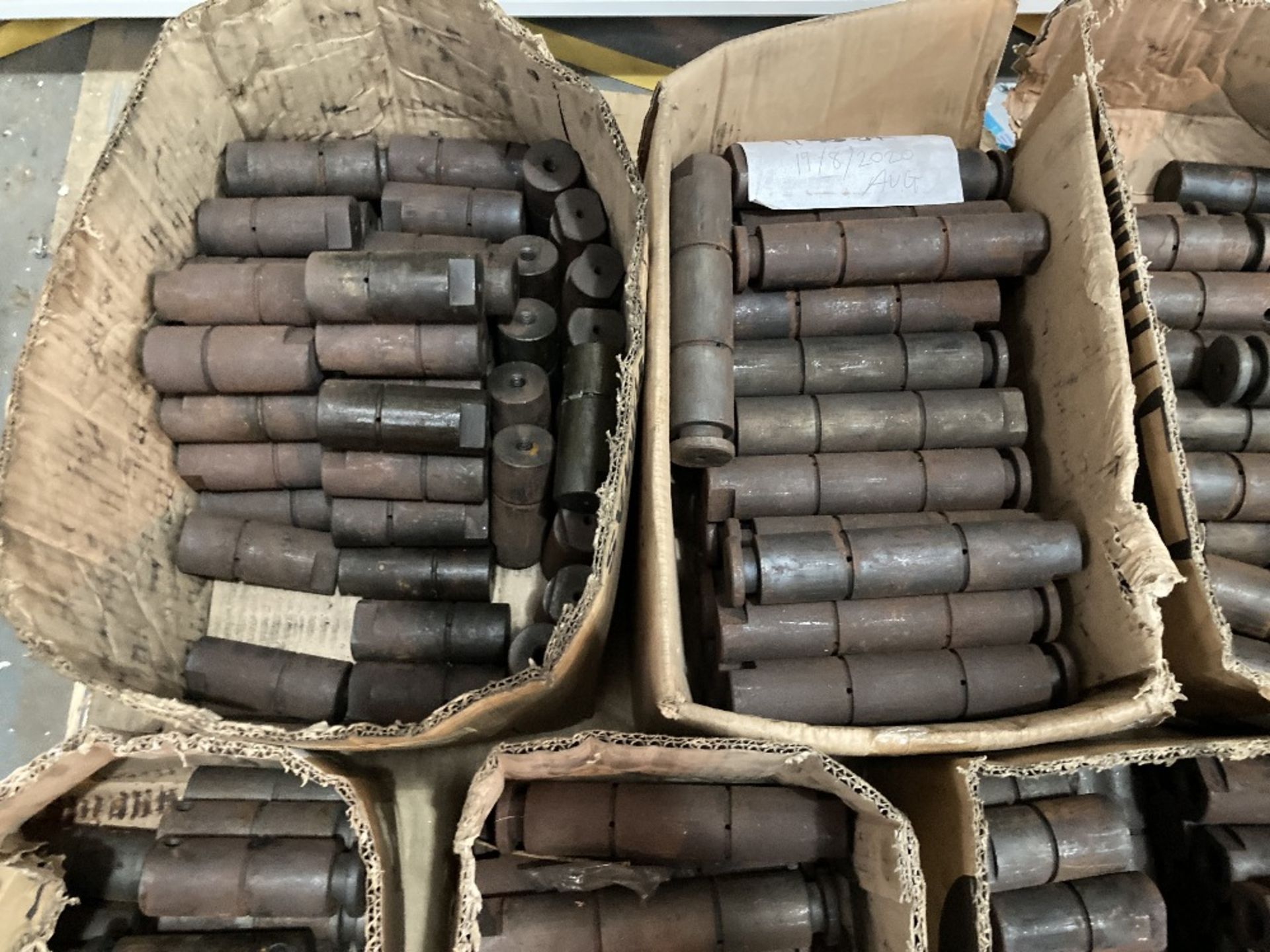Pallet of Hydraulic Ram Heads - Image 6 of 6