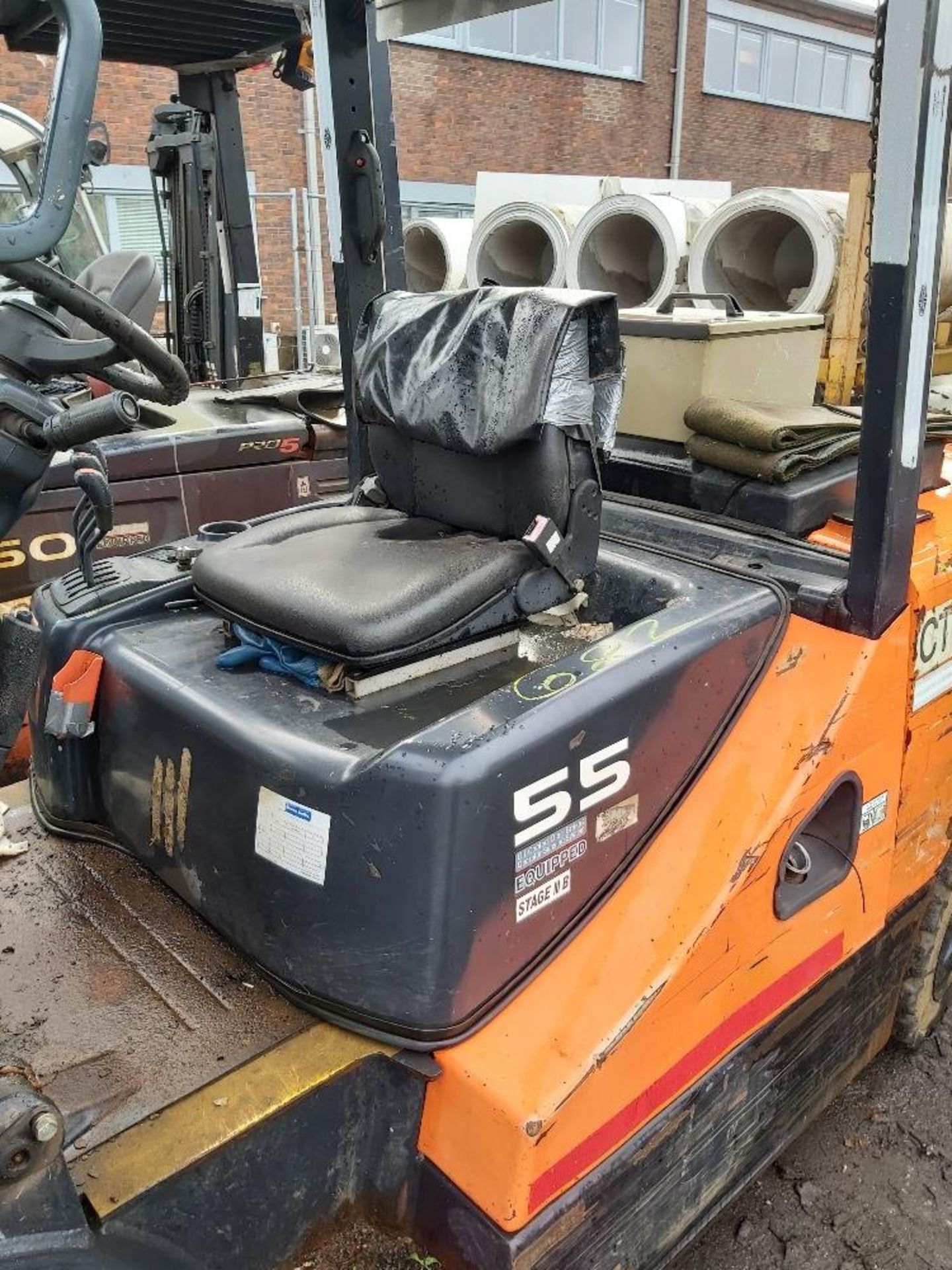 Doosan D550-7 5.5ton Forklift - Image 5 of 8