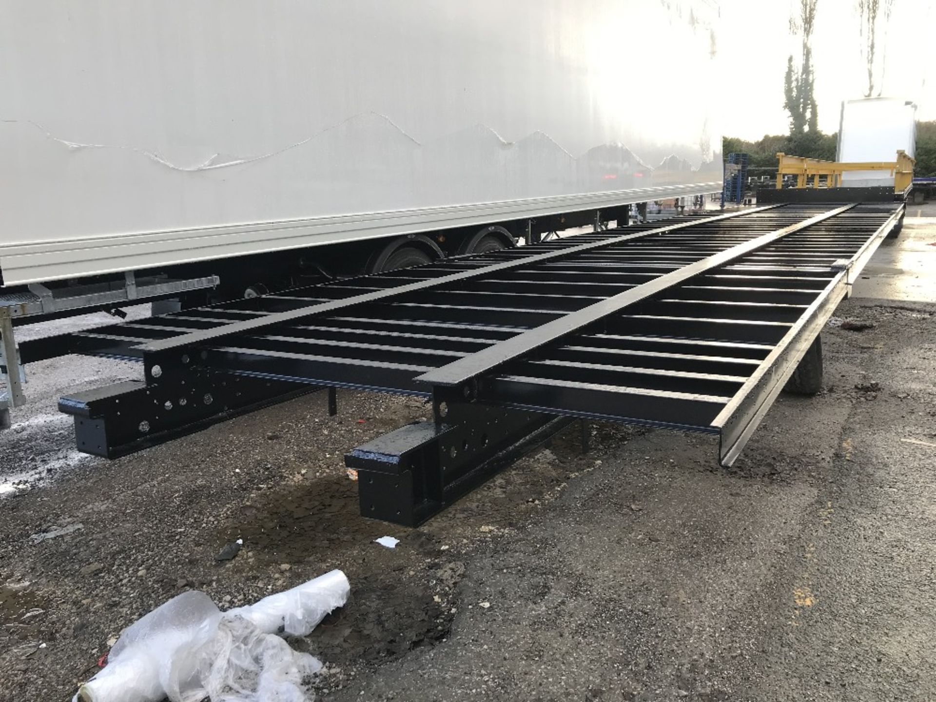 13.6M Straight Frame Double Deck wedge van chassis - Bild 5 aus 5