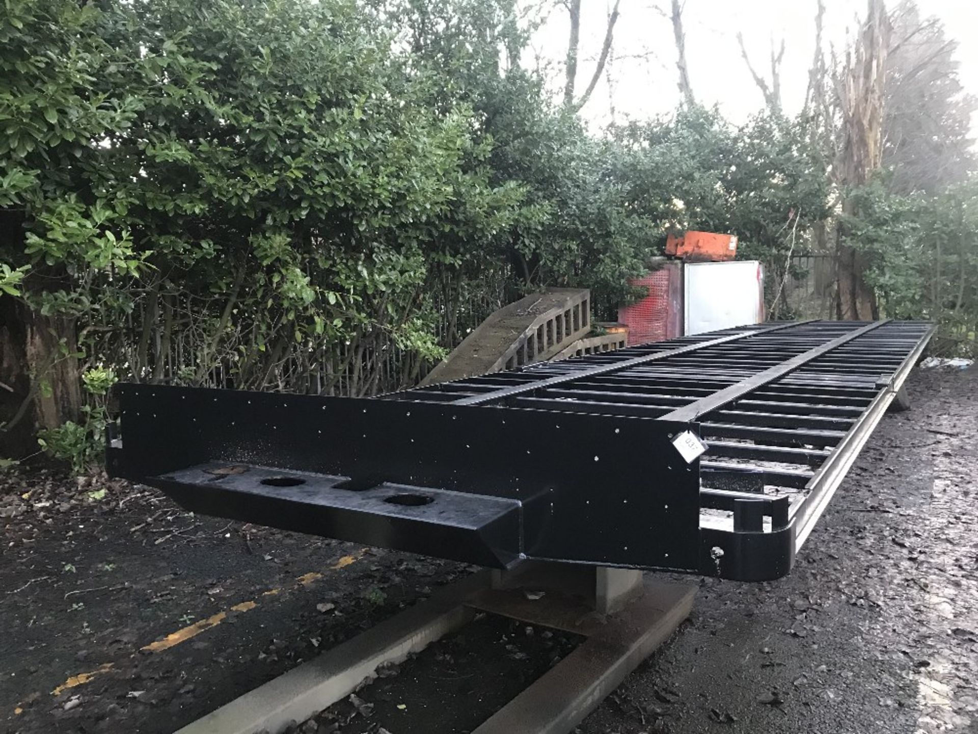 13.6M Straight Frame Double Deck wedge van chassis