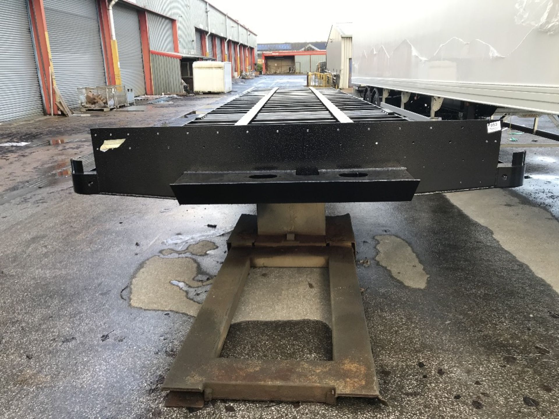 13.6M Straight Frame Double Deck wedge van chassis - Bild 2 aus 5