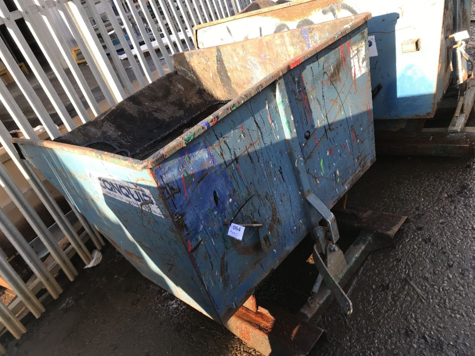 Conquip 1200L Tipping Skip - Image 6 of 7