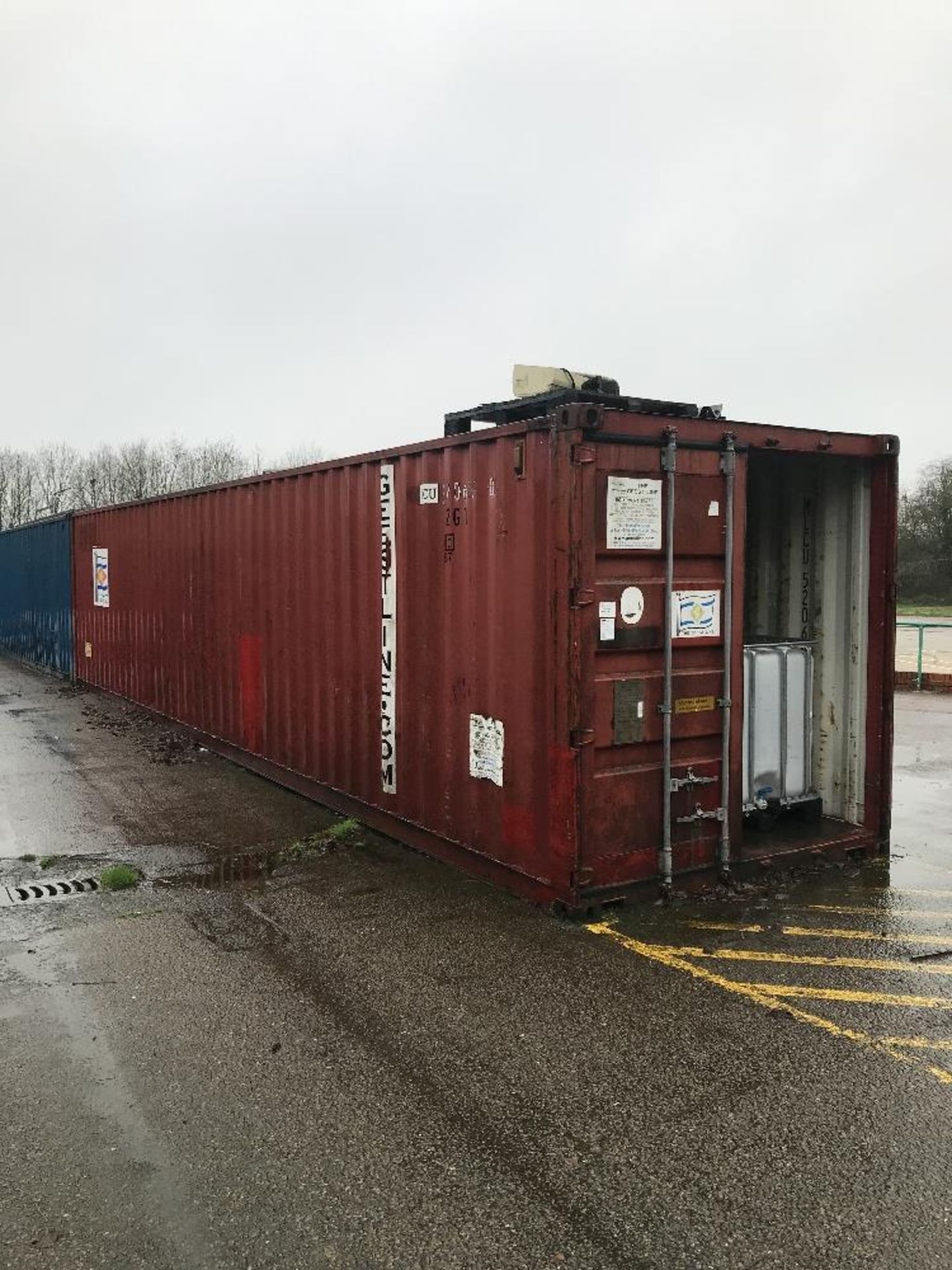 Red 40 ft Shipping Container - Image 4 of 5