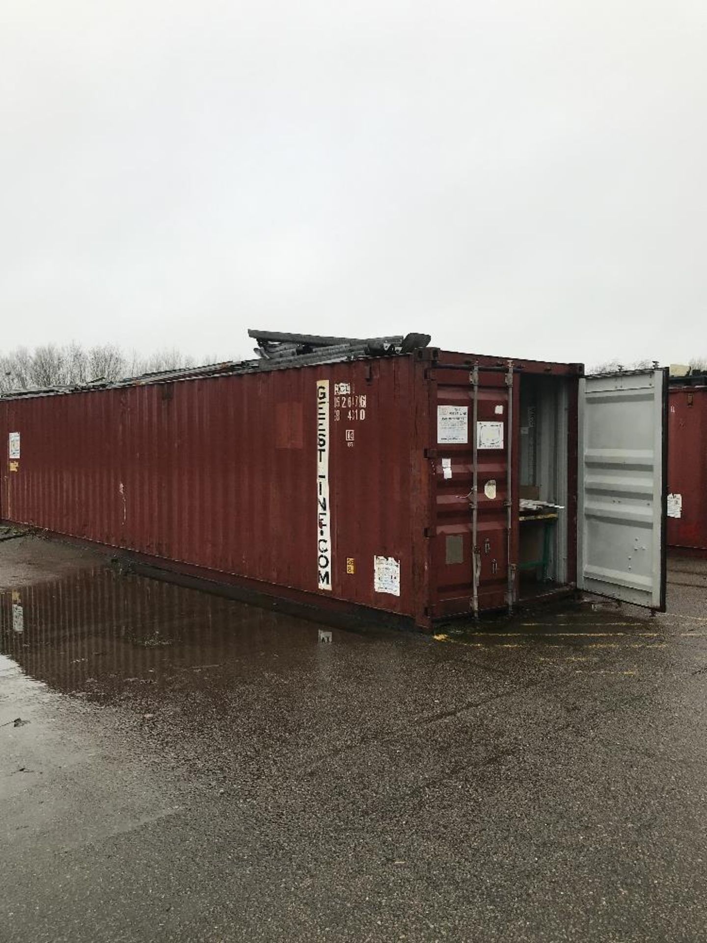 Red 40 ft Shipping Container - Image 3 of 4