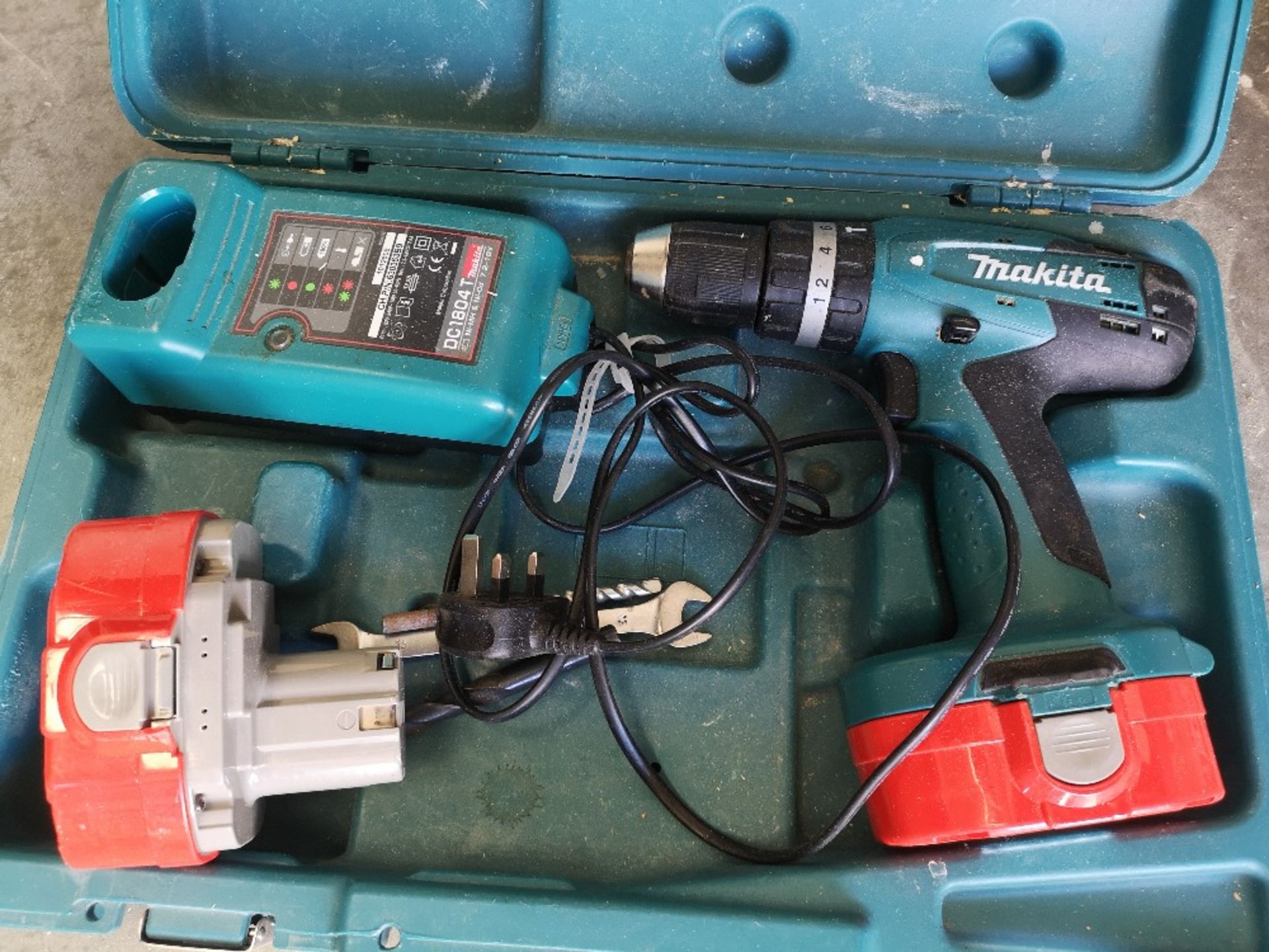 Makita battery drill, with case