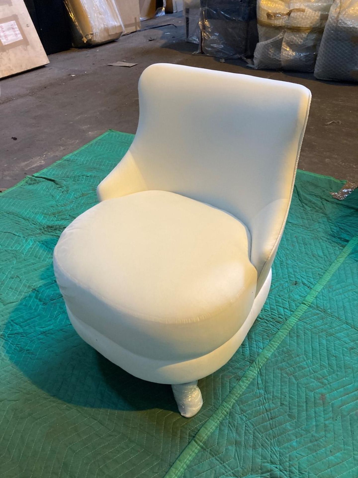 White upholstered vanity chair - Image 2 of 5