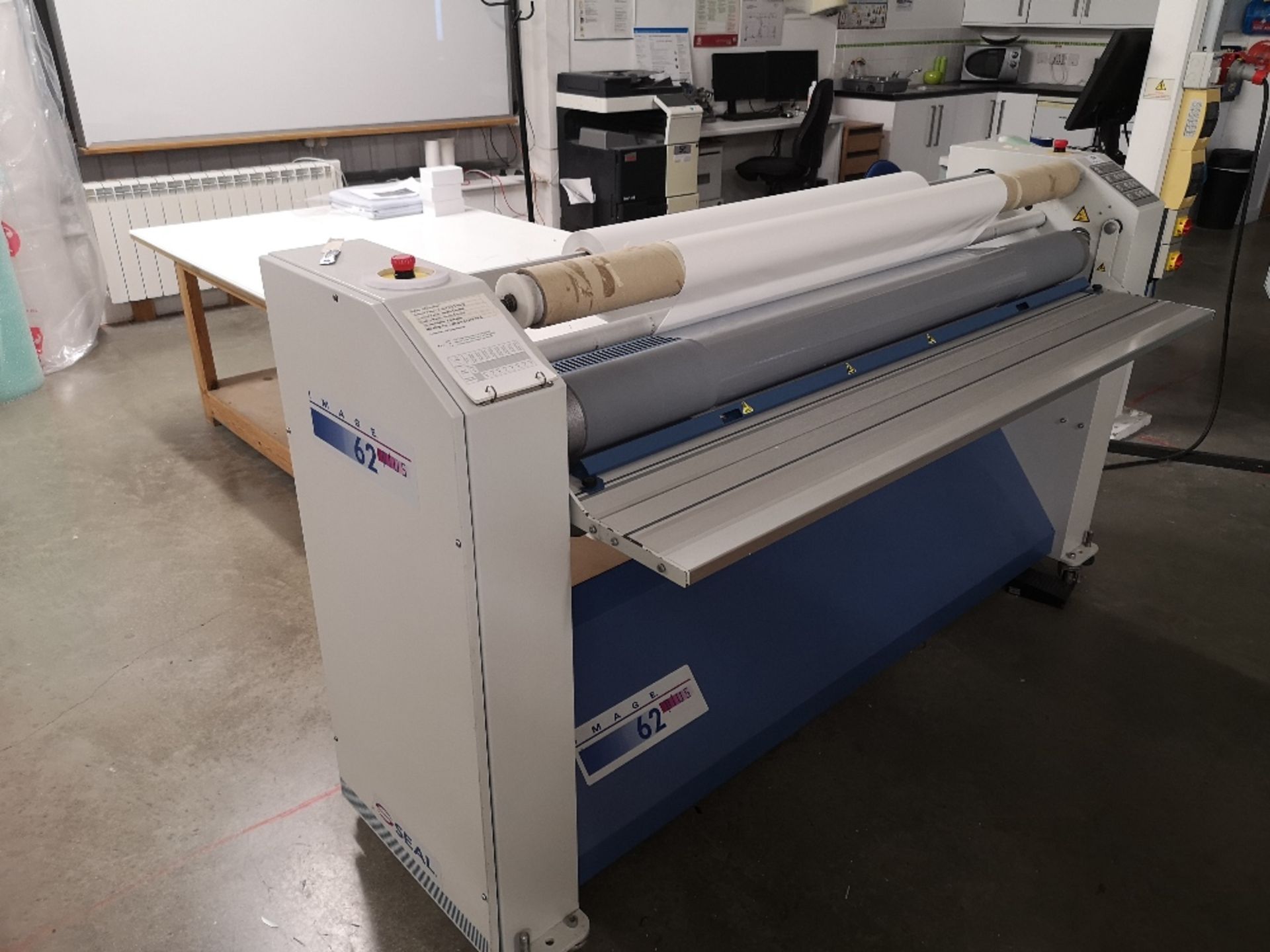 Hunt Graphics Image 62 Plus temperature controlled two-roll sheet laminator - Image 2 of 7