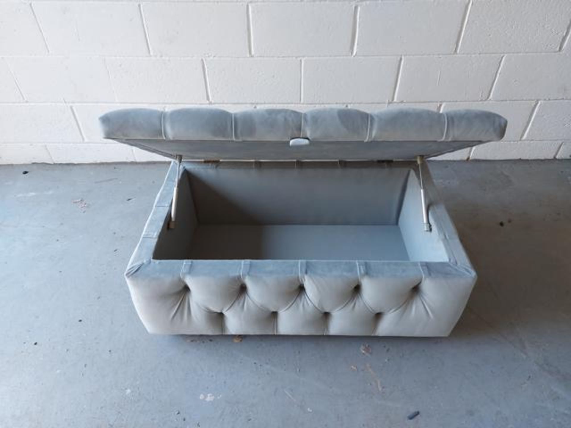 Grey 'Joaquin' bespoke deep button ottoman footstool - Image 2 of 3