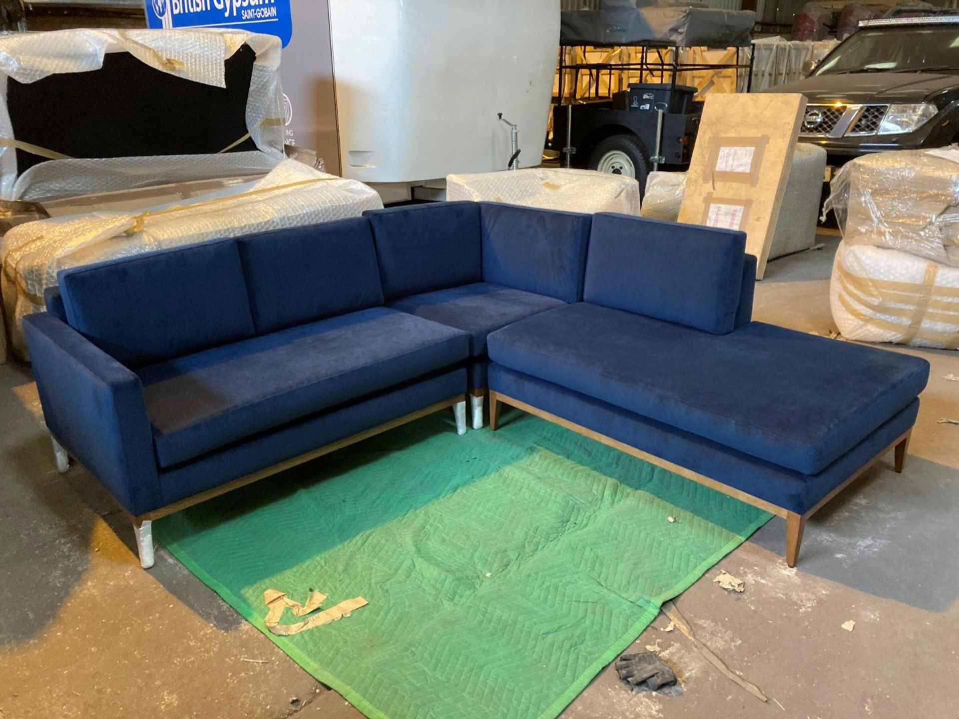 Plush indigo 'Karlsson' 3 piece corner sofa - Image 2 of 7